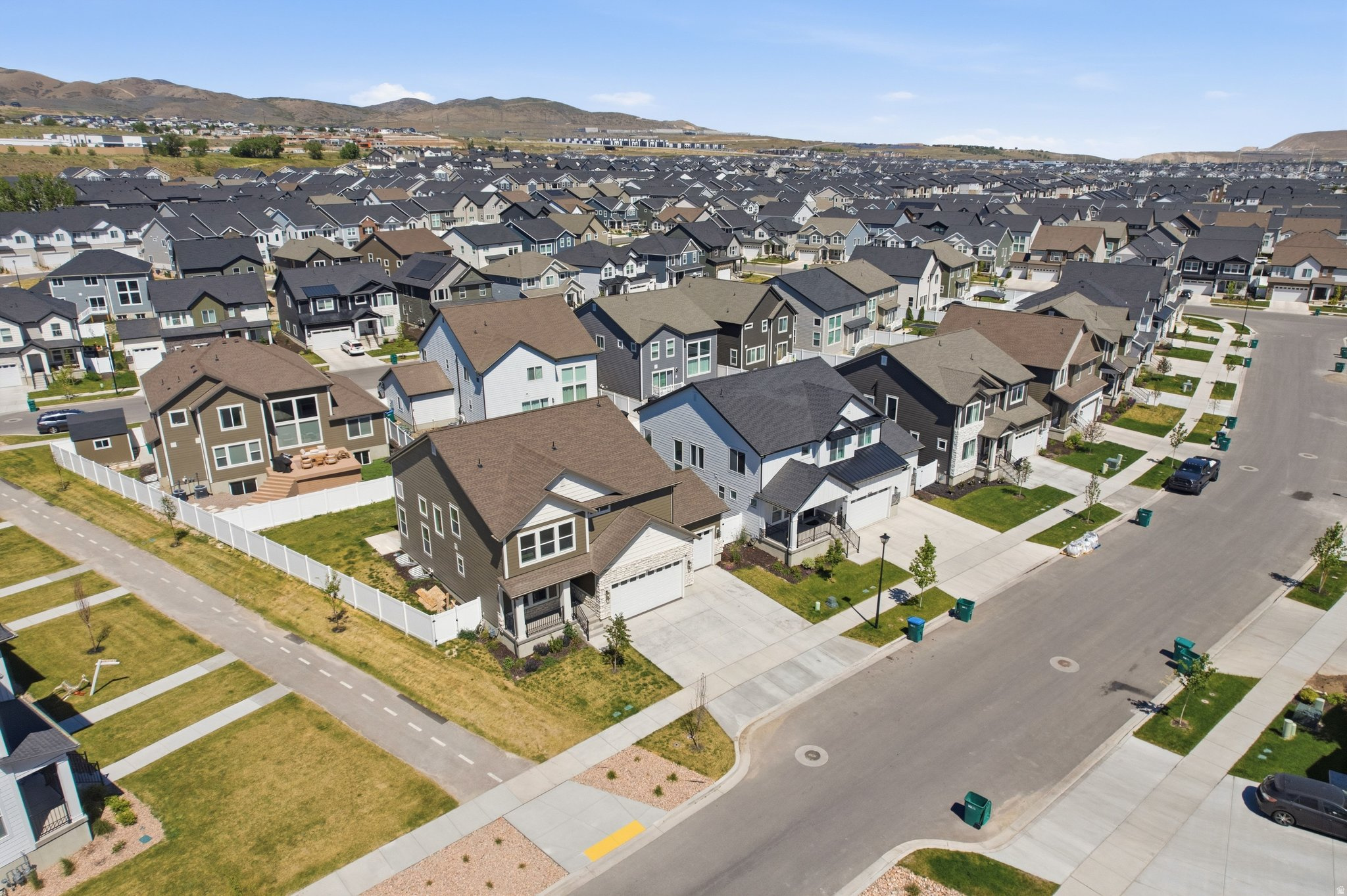 RIVER POINT - Residential