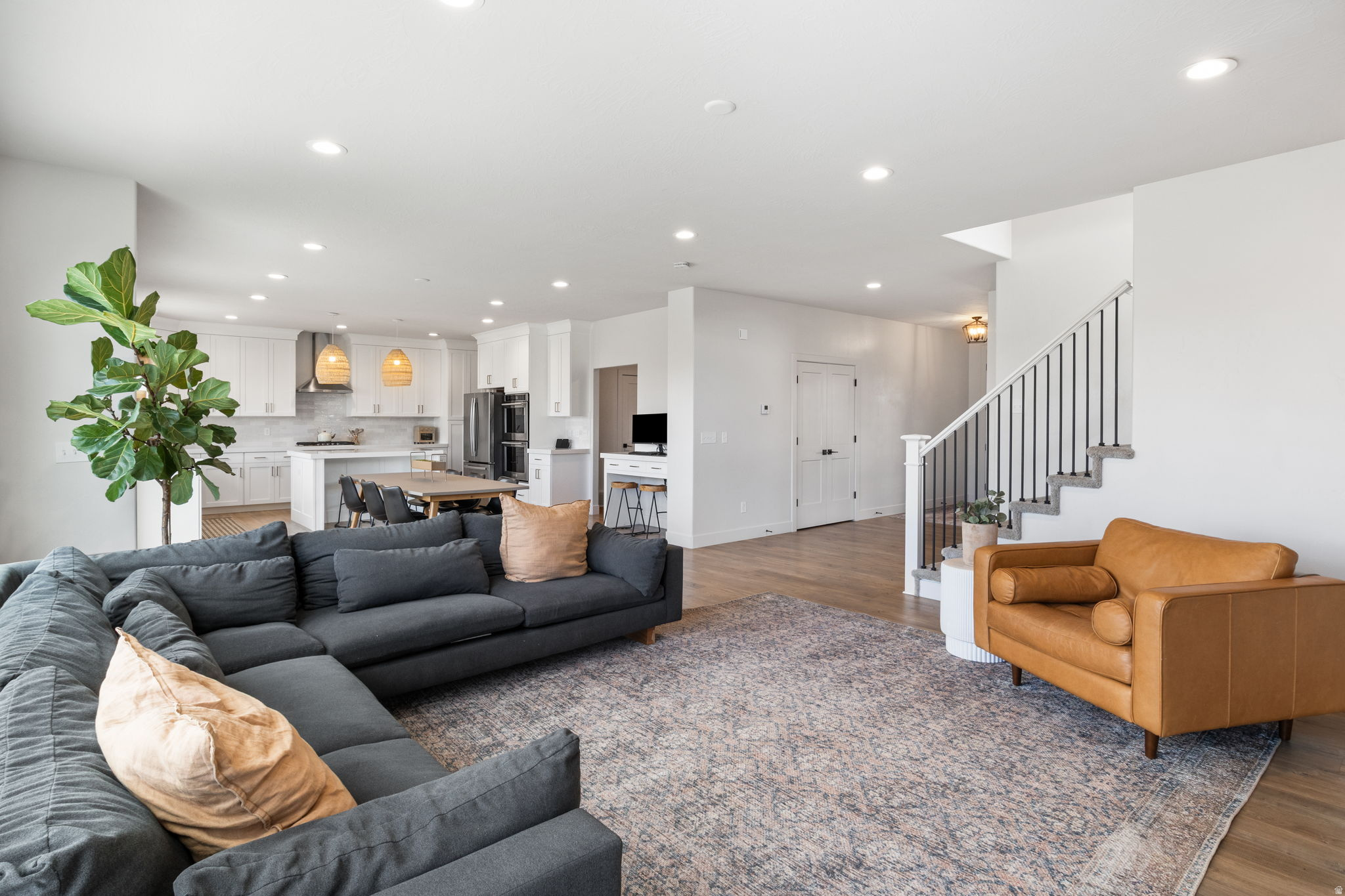 HAMPTON AT WATERS EDGE - Residential