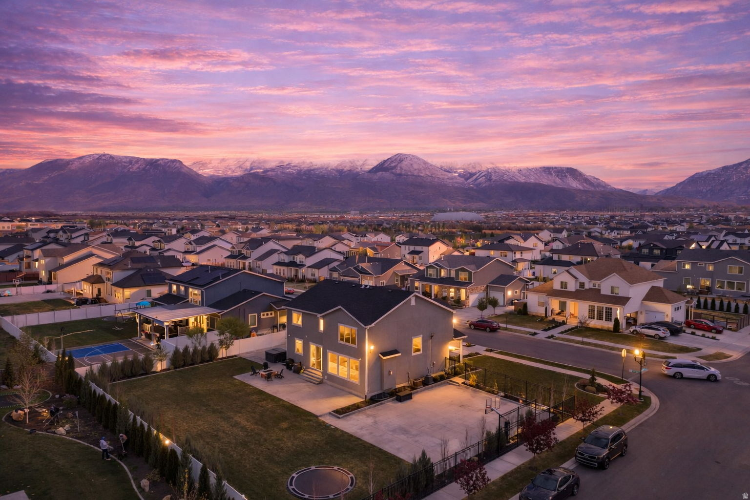 HAMPTON AT WATERS EDGE - Residential
