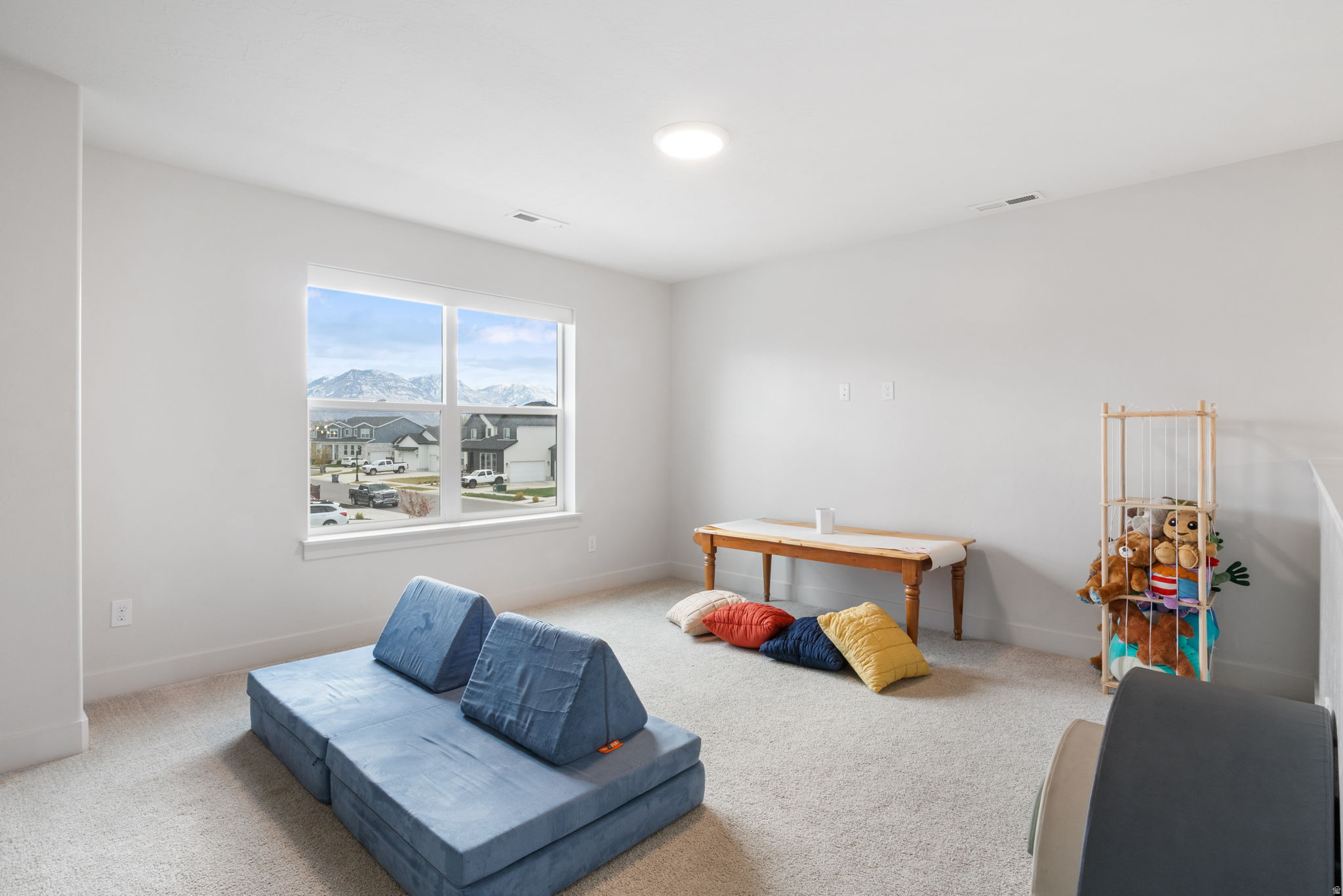 HAMPTON AT WATERS EDGE - Residential