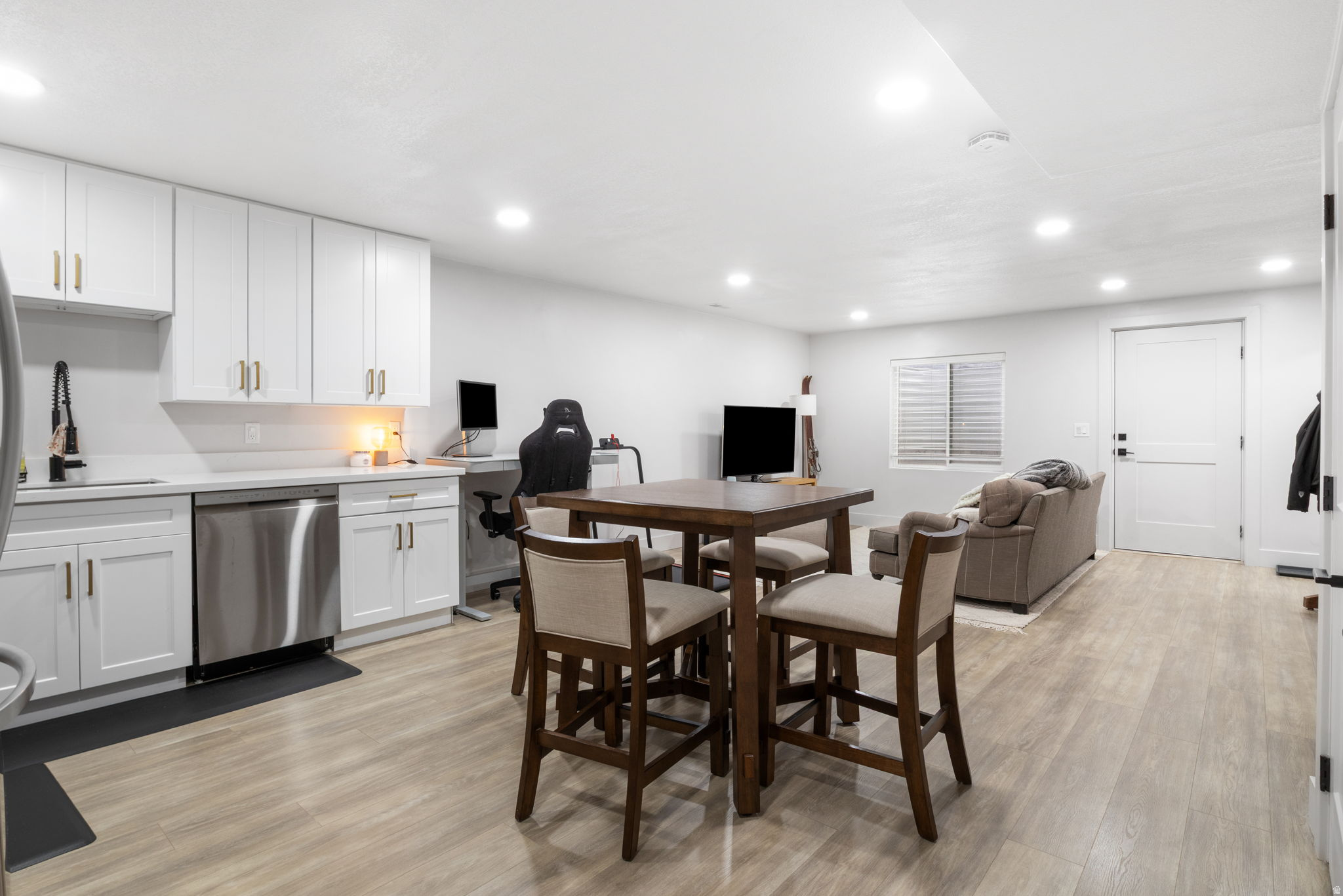 HAMPTON AT WATERS EDGE - Residential