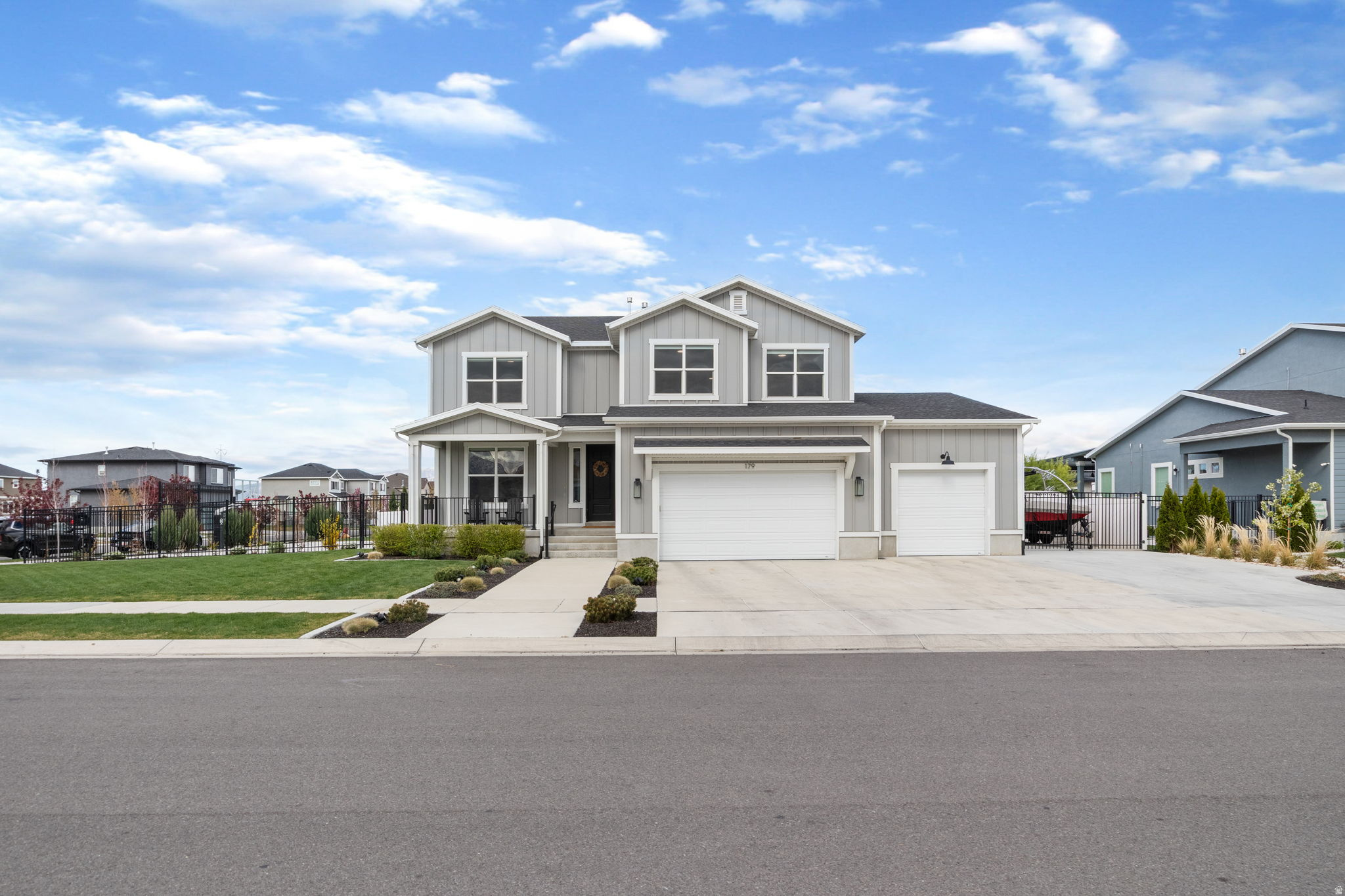 HAMPTON AT WATERS EDGE - Residential