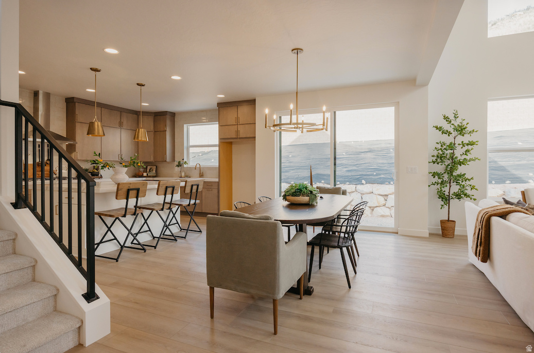 CANYON POINT - Residential