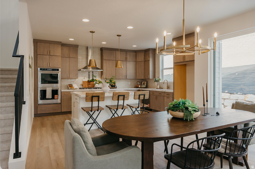 CANYON POINT - Residential