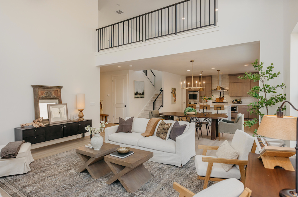 CANYON POINT - Residential