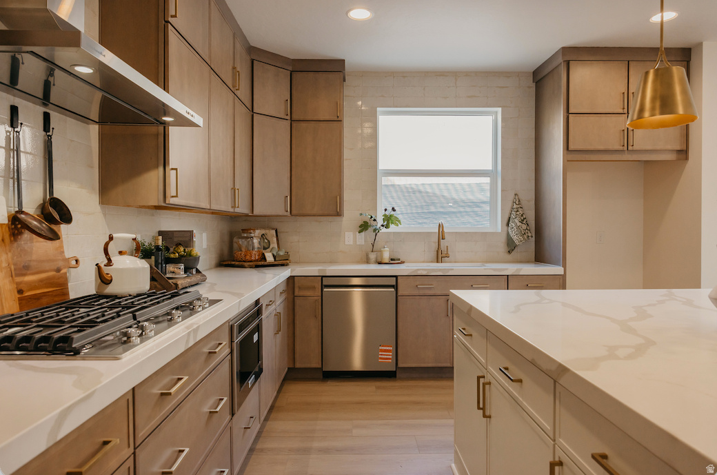 CANYON POINT - Residential