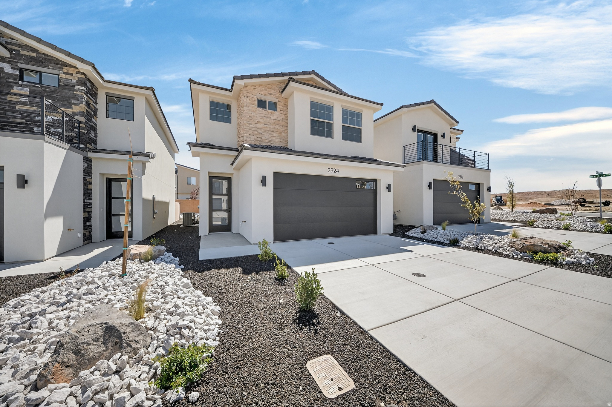 SOUTH DESERT - Residential