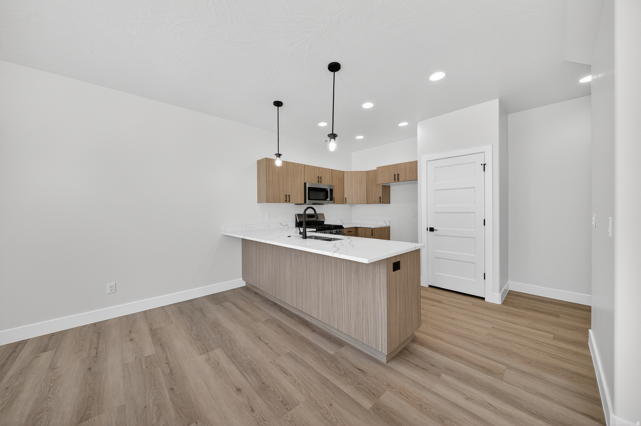 SOUTH DESERT - Residential