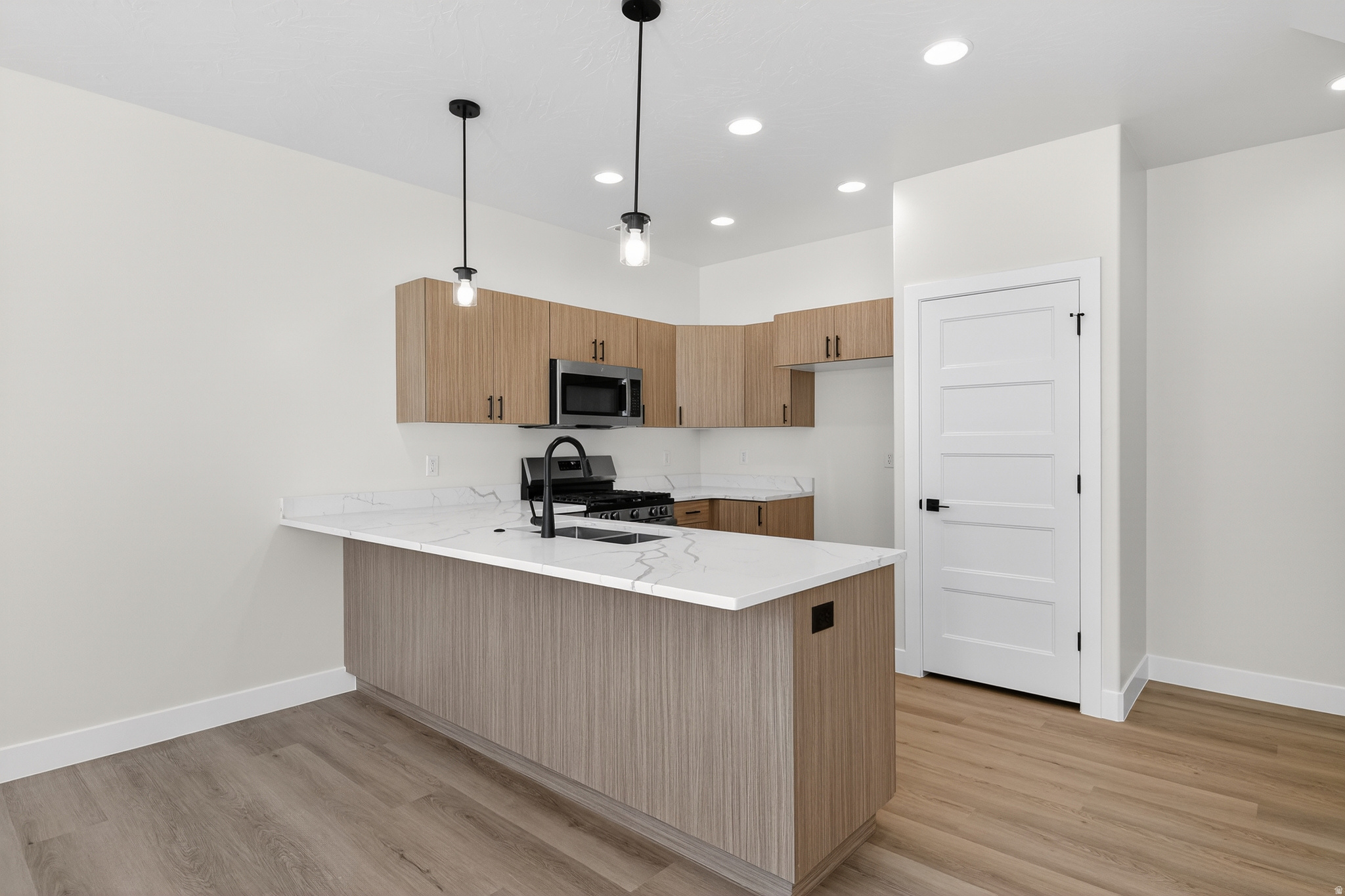 SOUTH DESERT - Residential