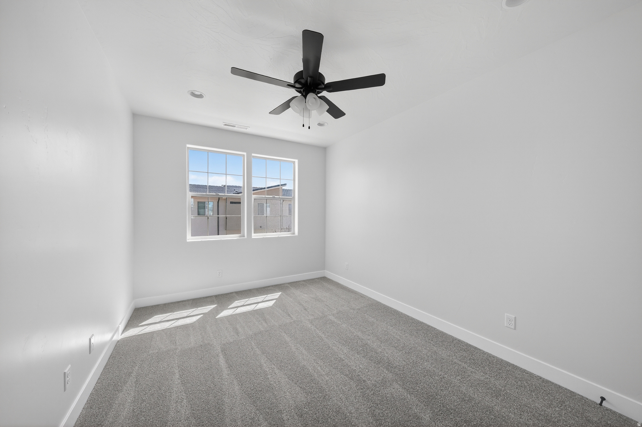 SOUTH DESERT - Residential