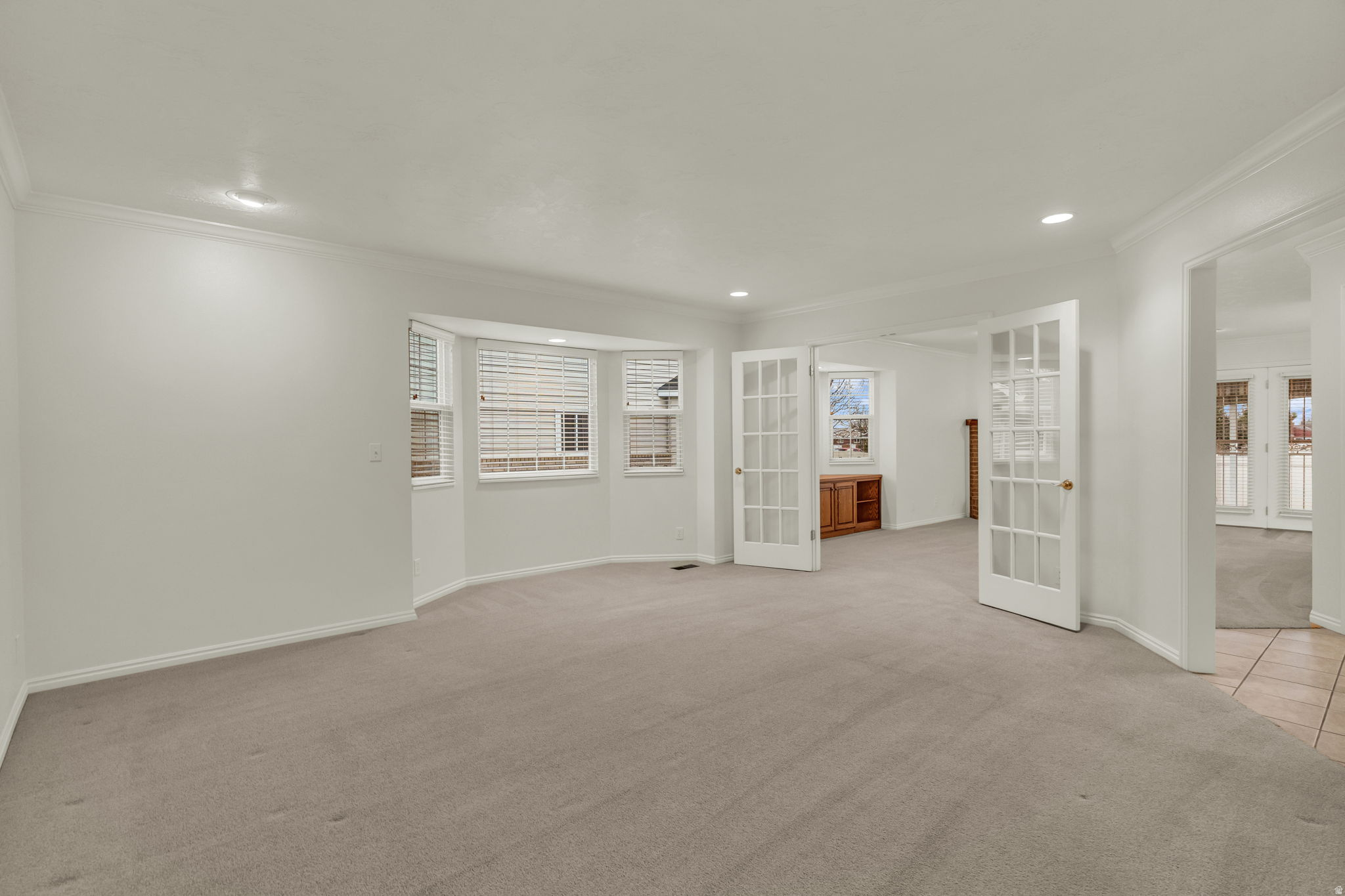 CORNERSTONE CONDO - Residential