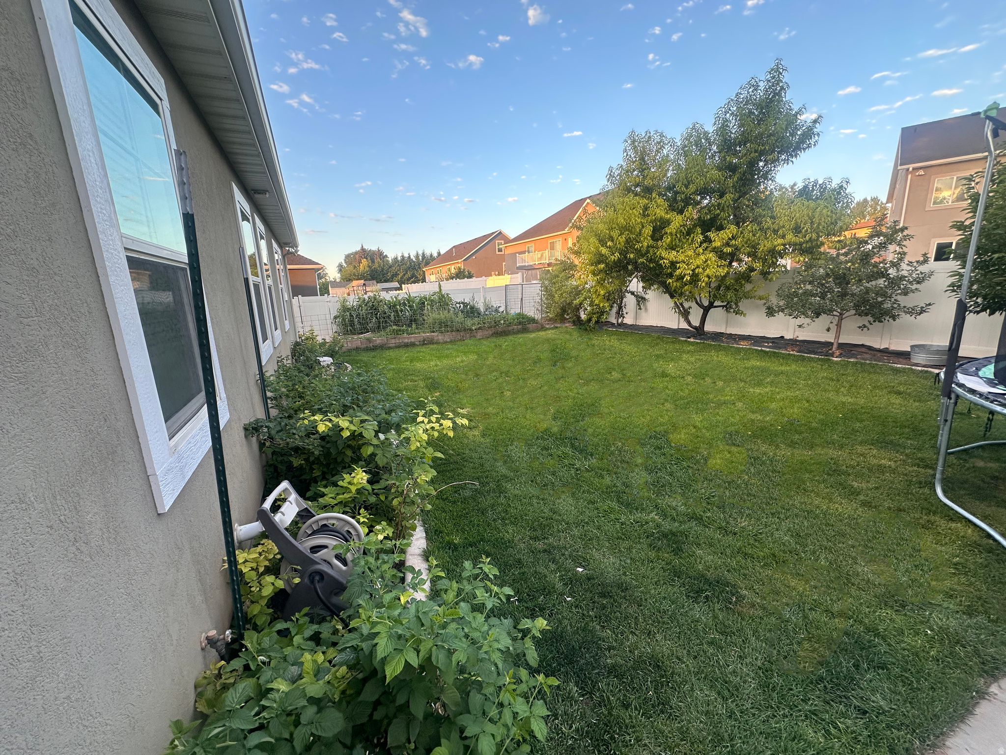 SUNRISE KNOLLS - Residential
