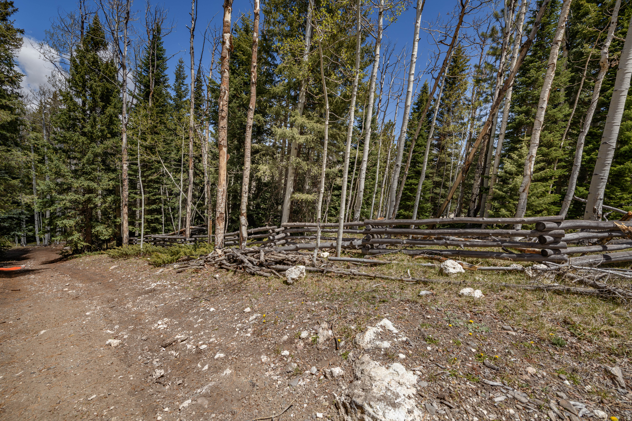 CLEAR CREEK ESTATES - Land