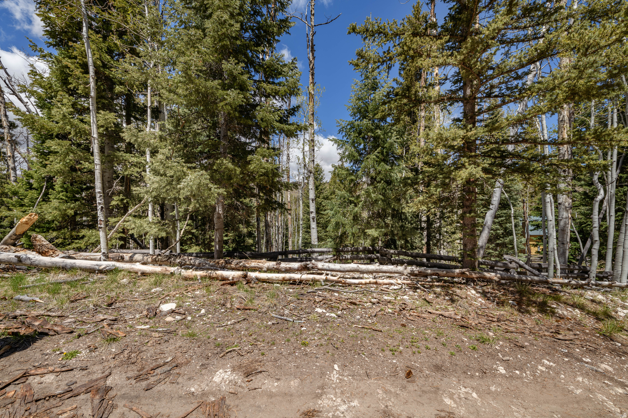 CLEAR CREEK ESTATES - Land