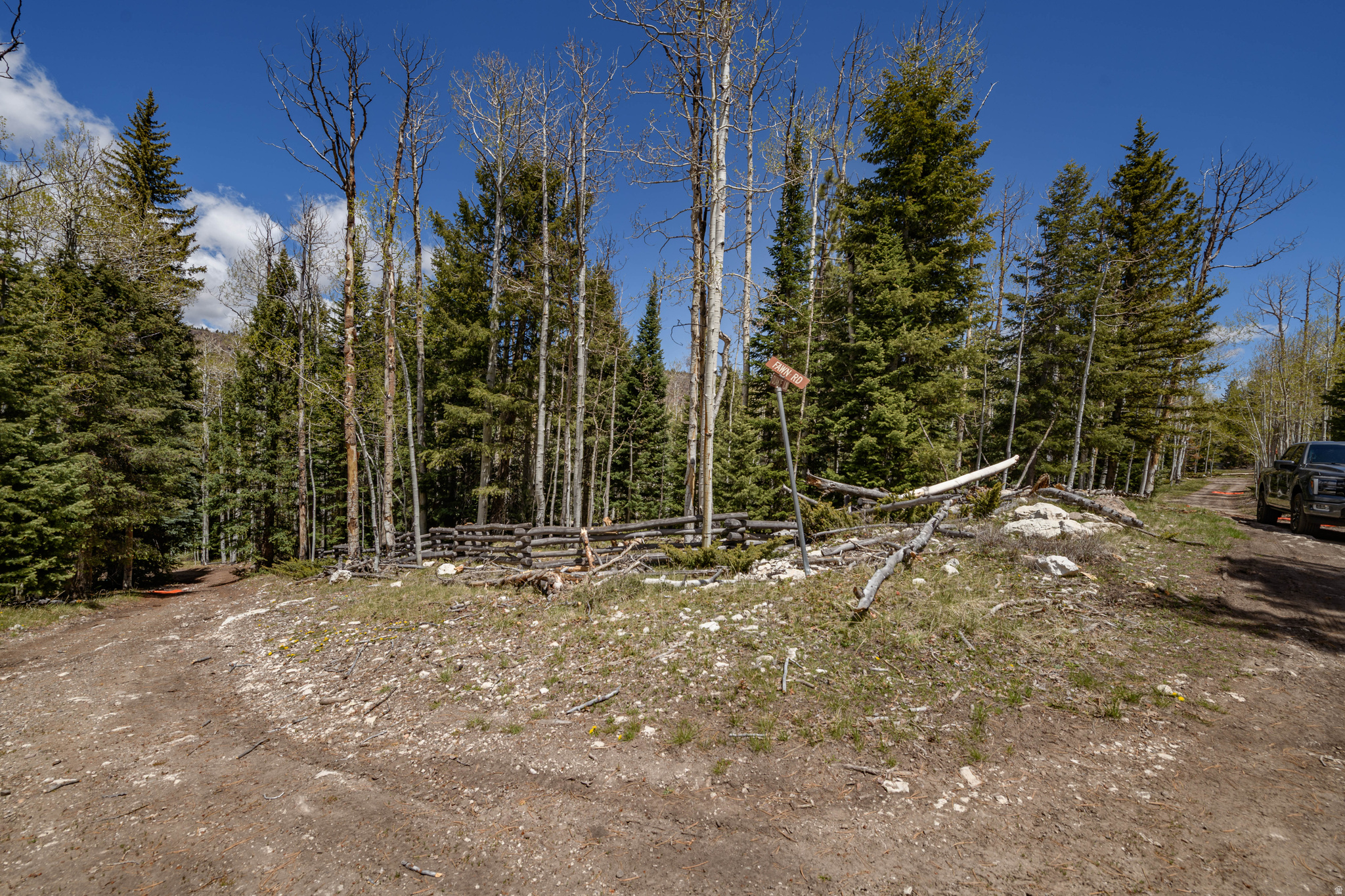 CLEAR CREEK ESTATES - Land