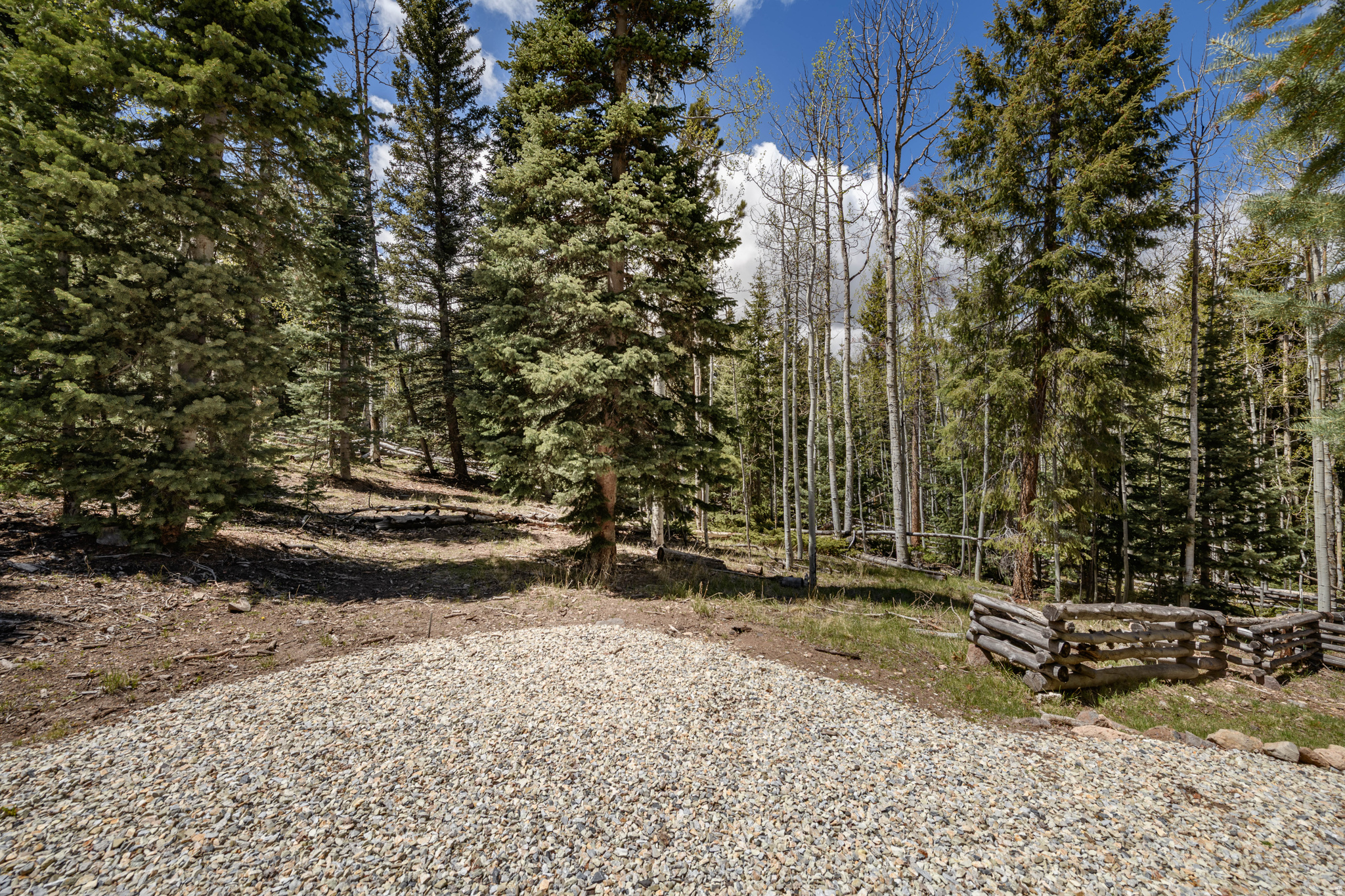 CLEAR CREEK ESTATES - Land
