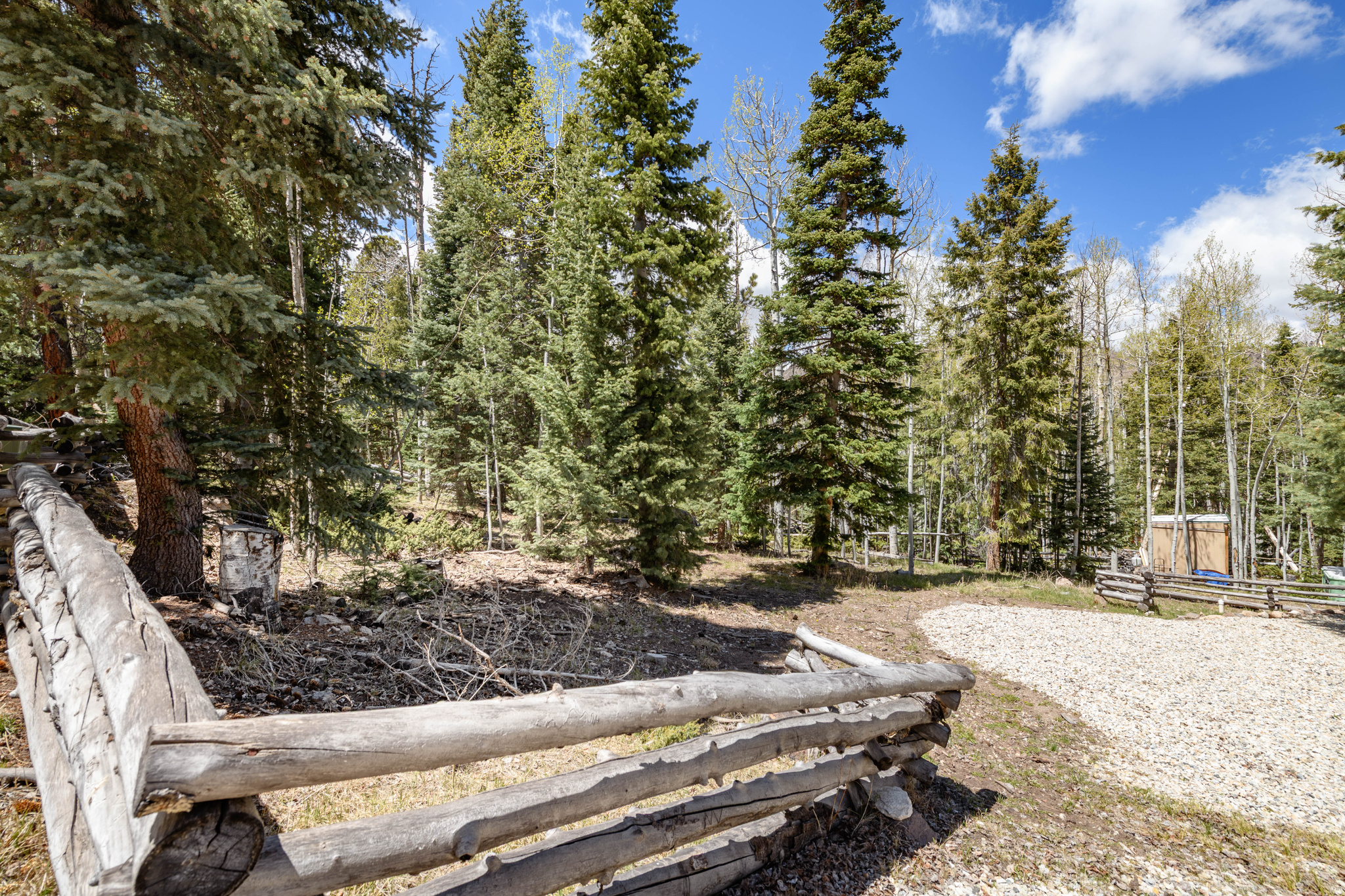 CLEAR CREEK ESTATES - Land