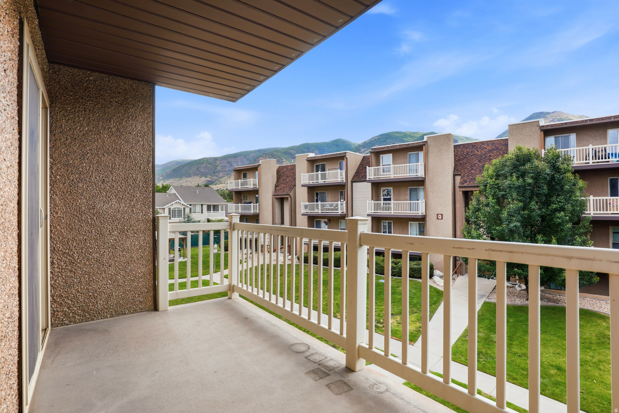 CEDAR SPRINGS - Residential