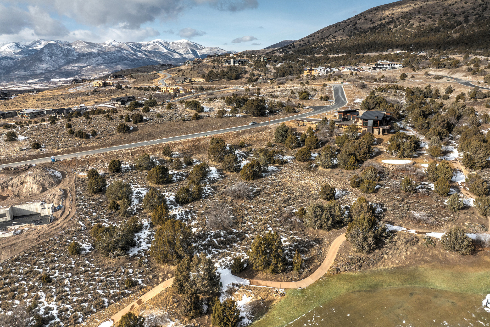 RED LEDGES - Land