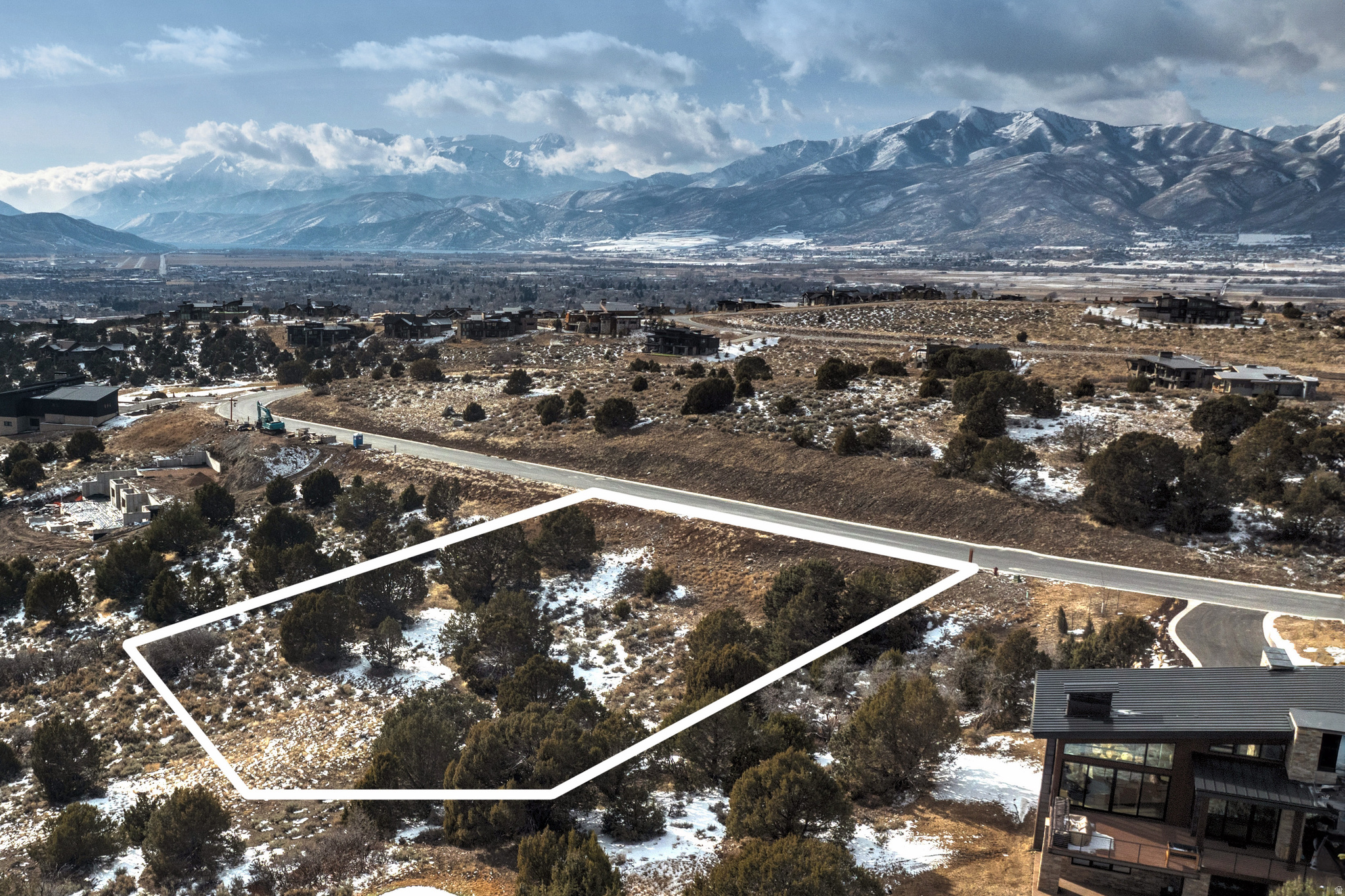 RED LEDGES - Land