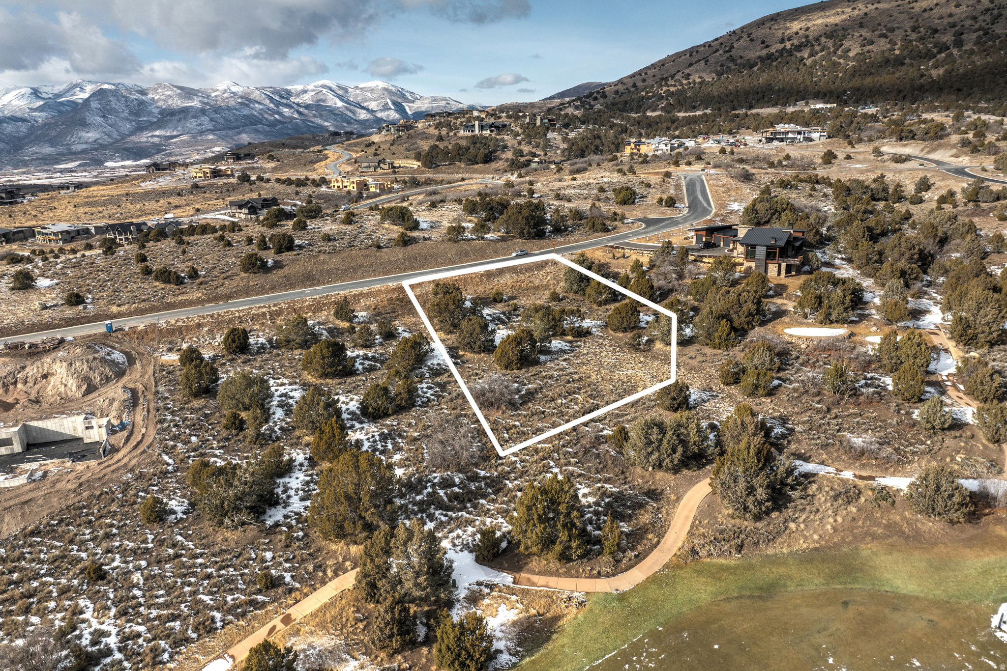 RED LEDGES - Land