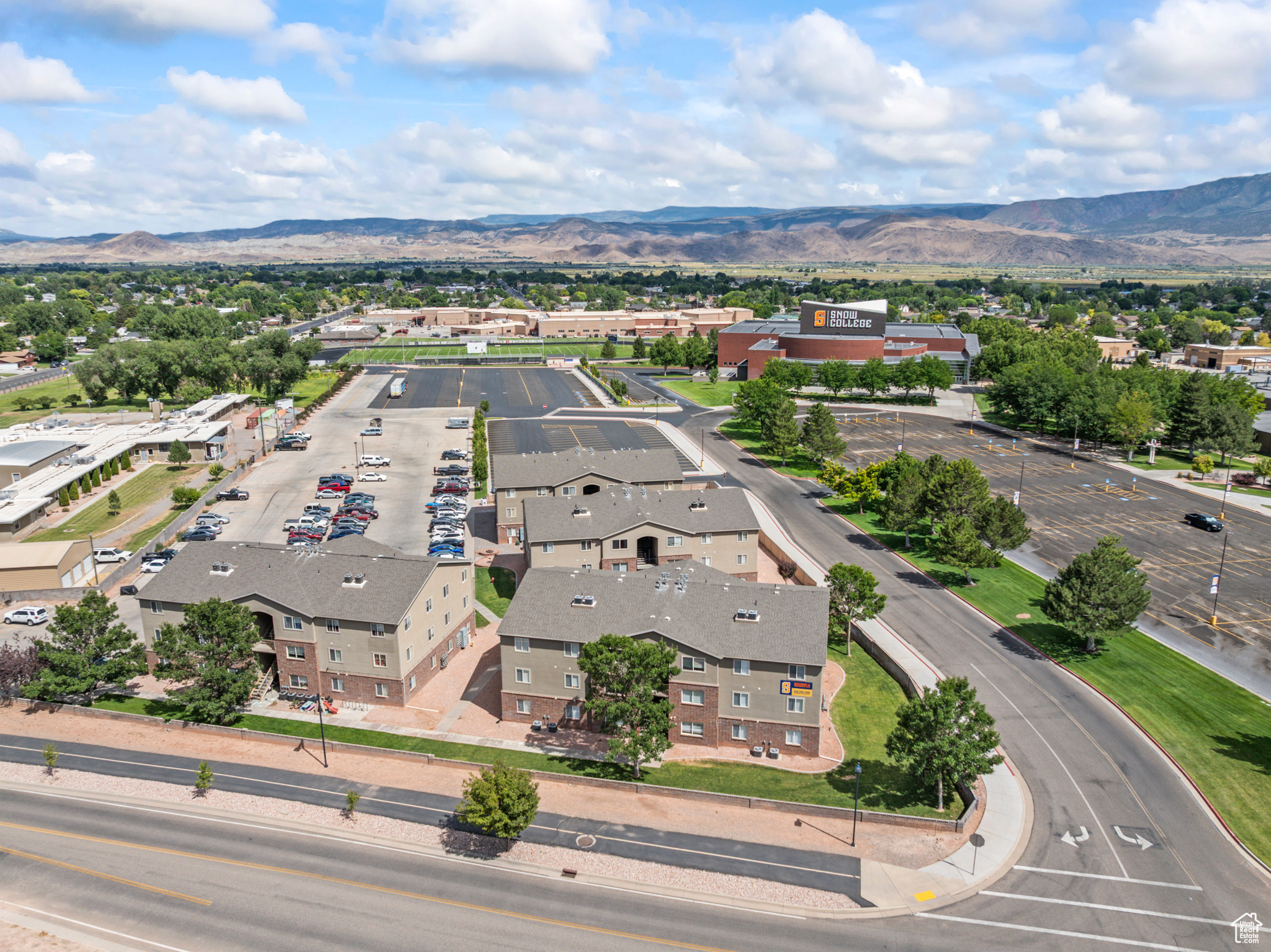 WILLOW CREEK - Residential
