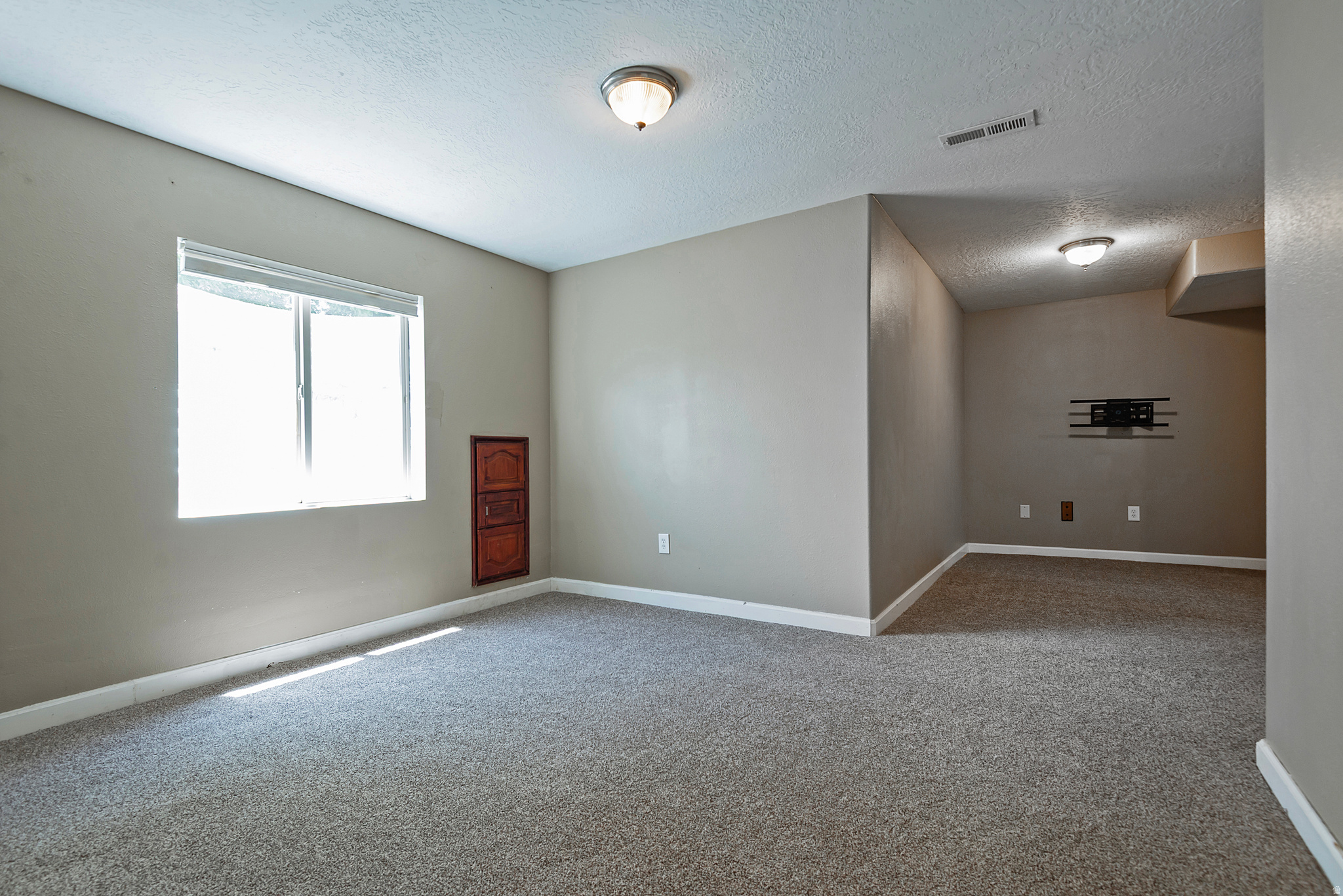 JORDAN HILLS ESTATES - Residential