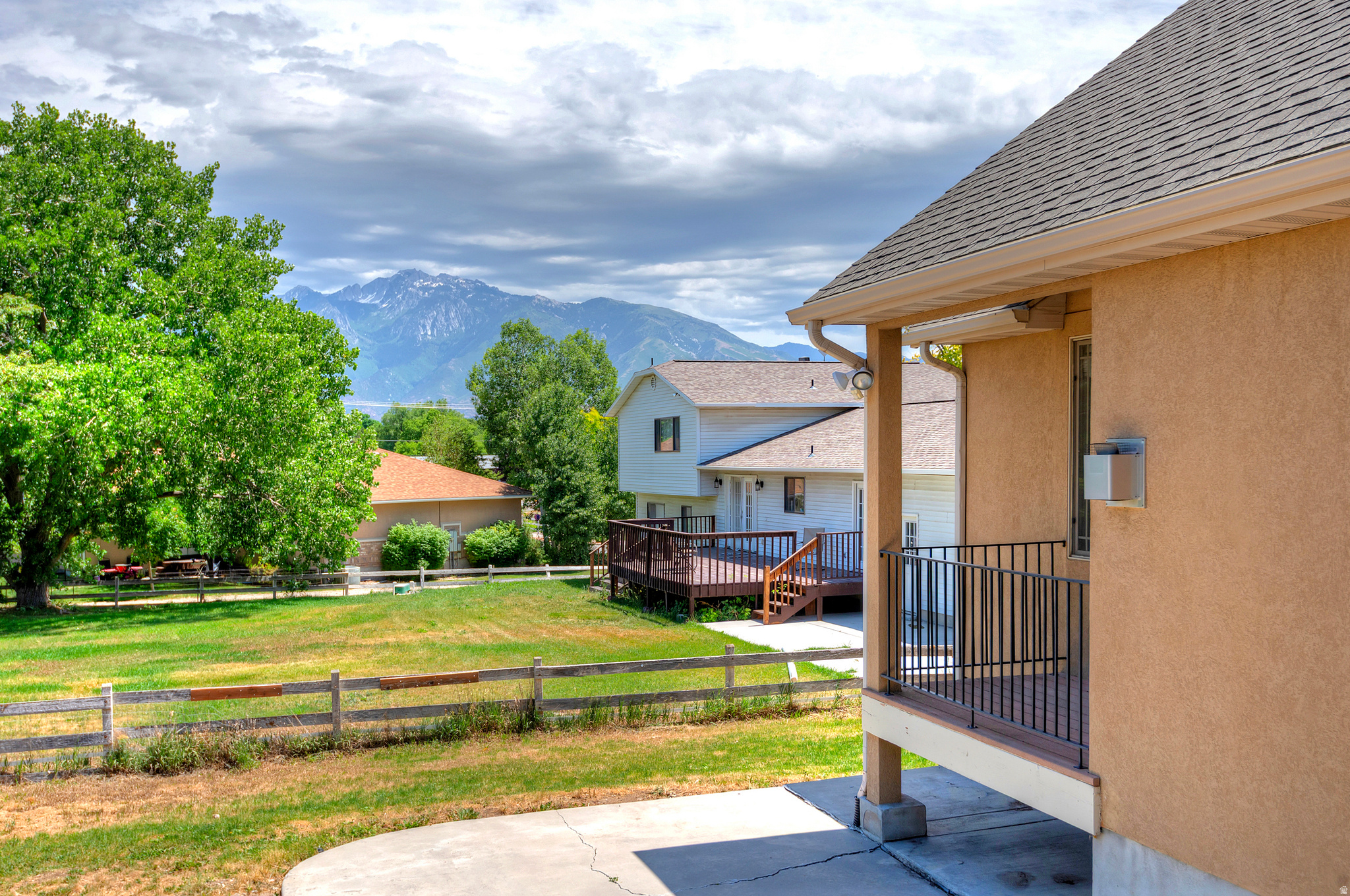 JORDAN HILLS ESTATES - Residential