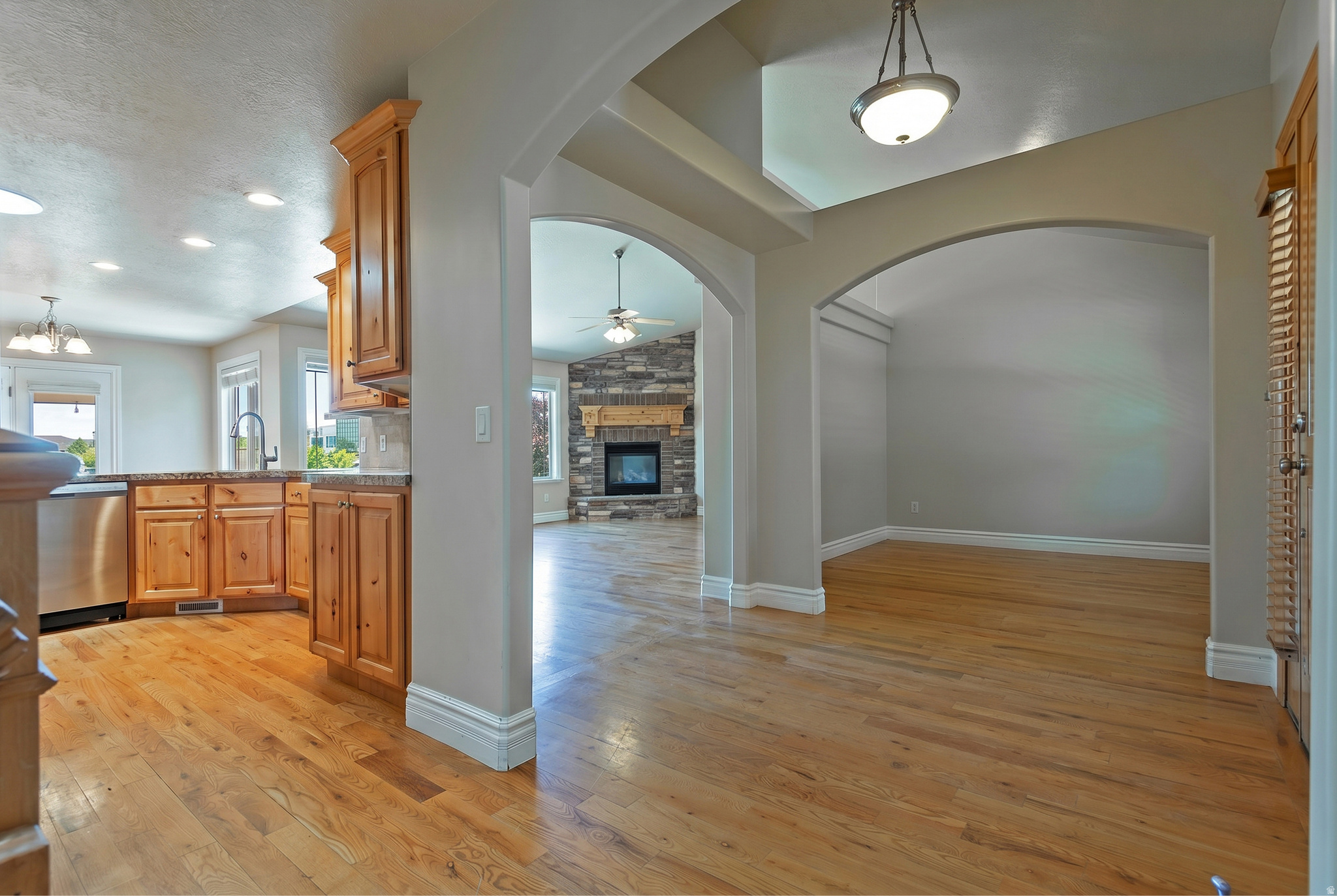 JORDAN HILLS ESTATES - Residential