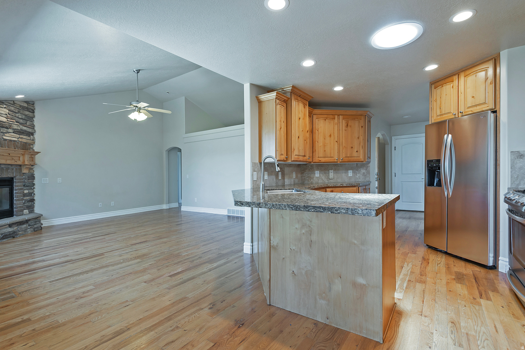 JORDAN HILLS ESTATES - Residential