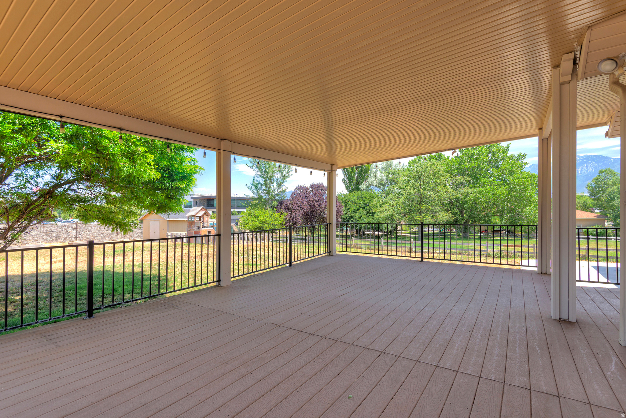 JORDAN HILLS ESTATES - Residential