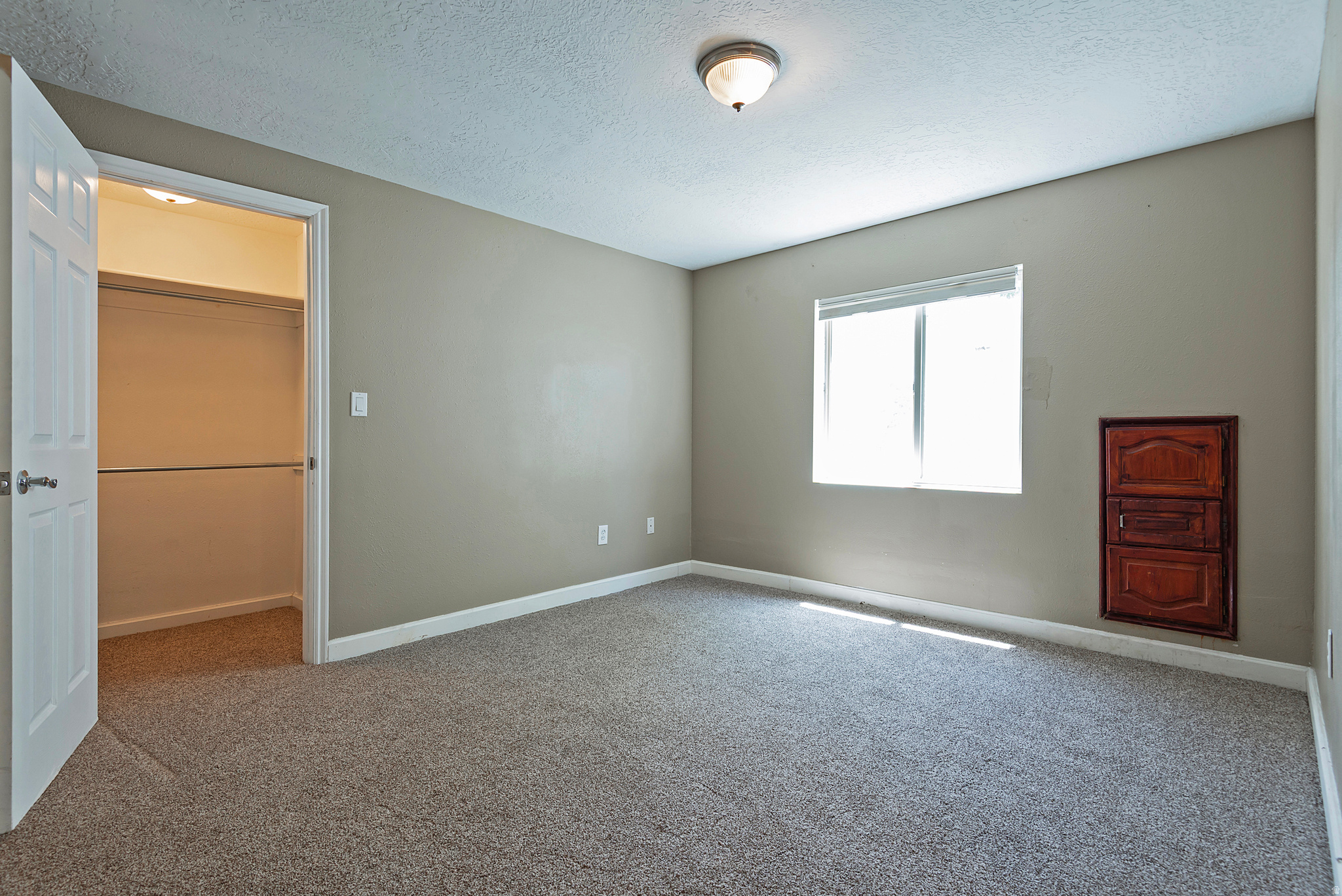 JORDAN HILLS ESTATES - Residential