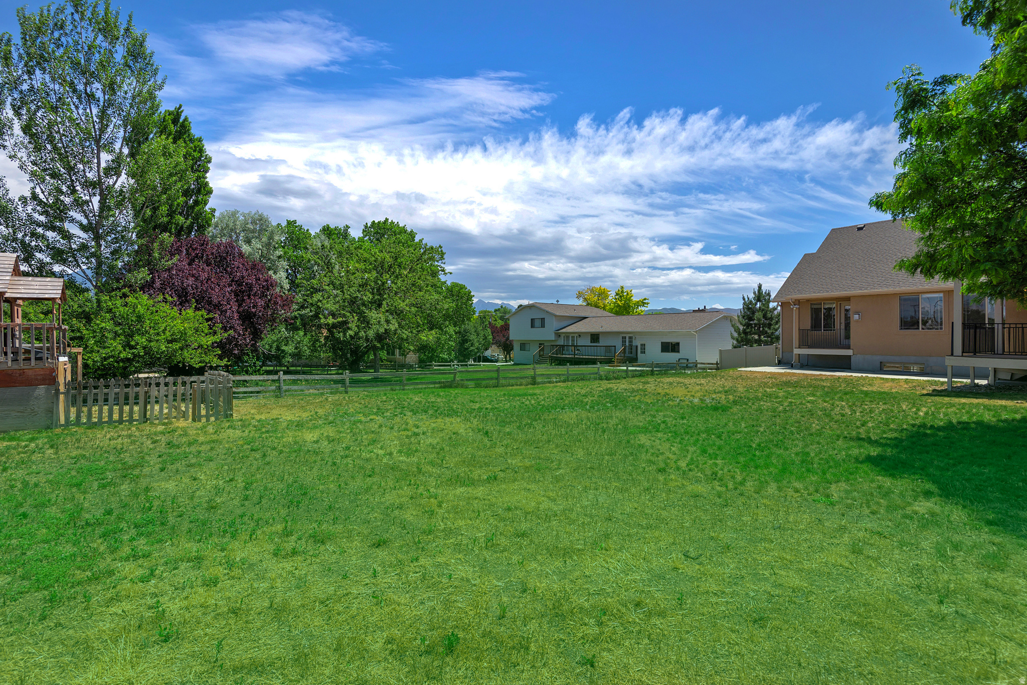 JORDAN HILLS ESTATES - Residential