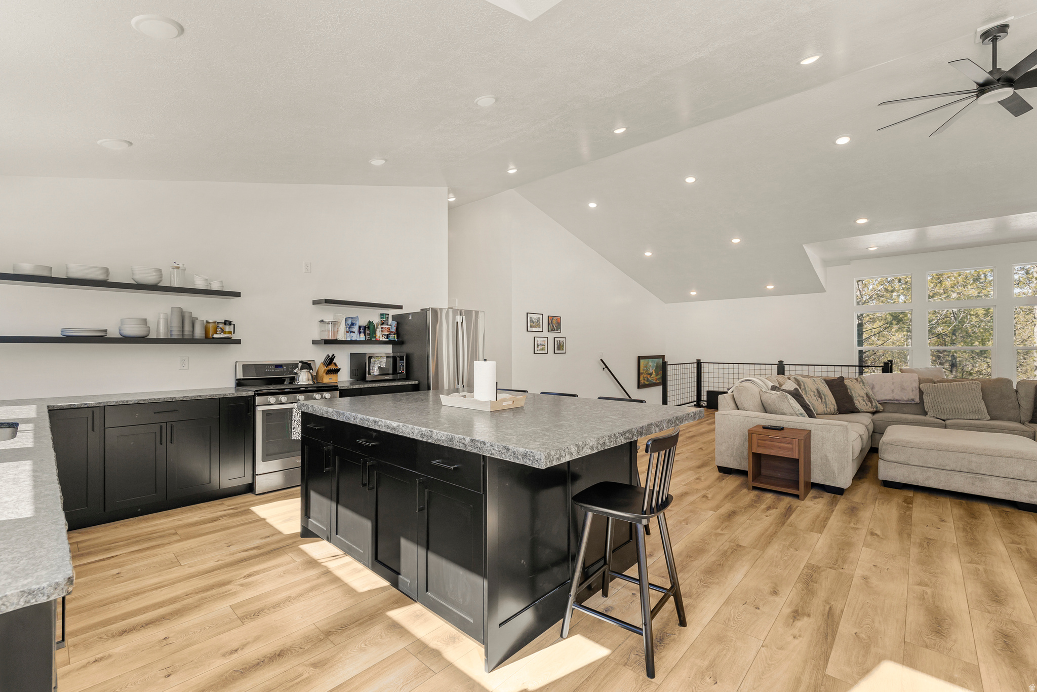SILVERHAWK - Residential