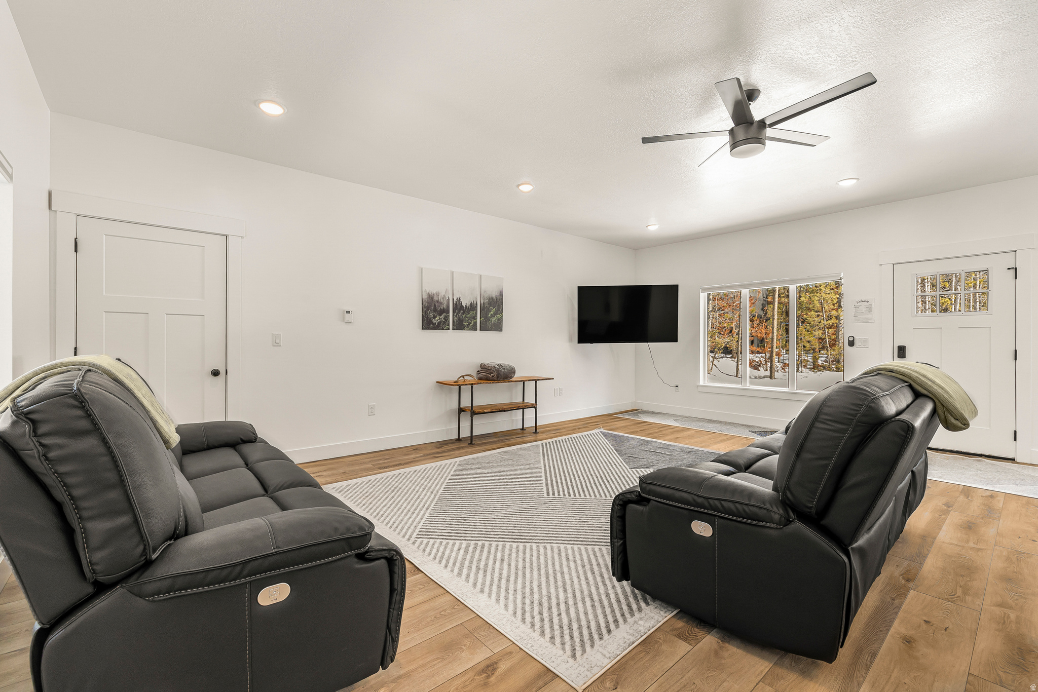 SILVERHAWK - Residential