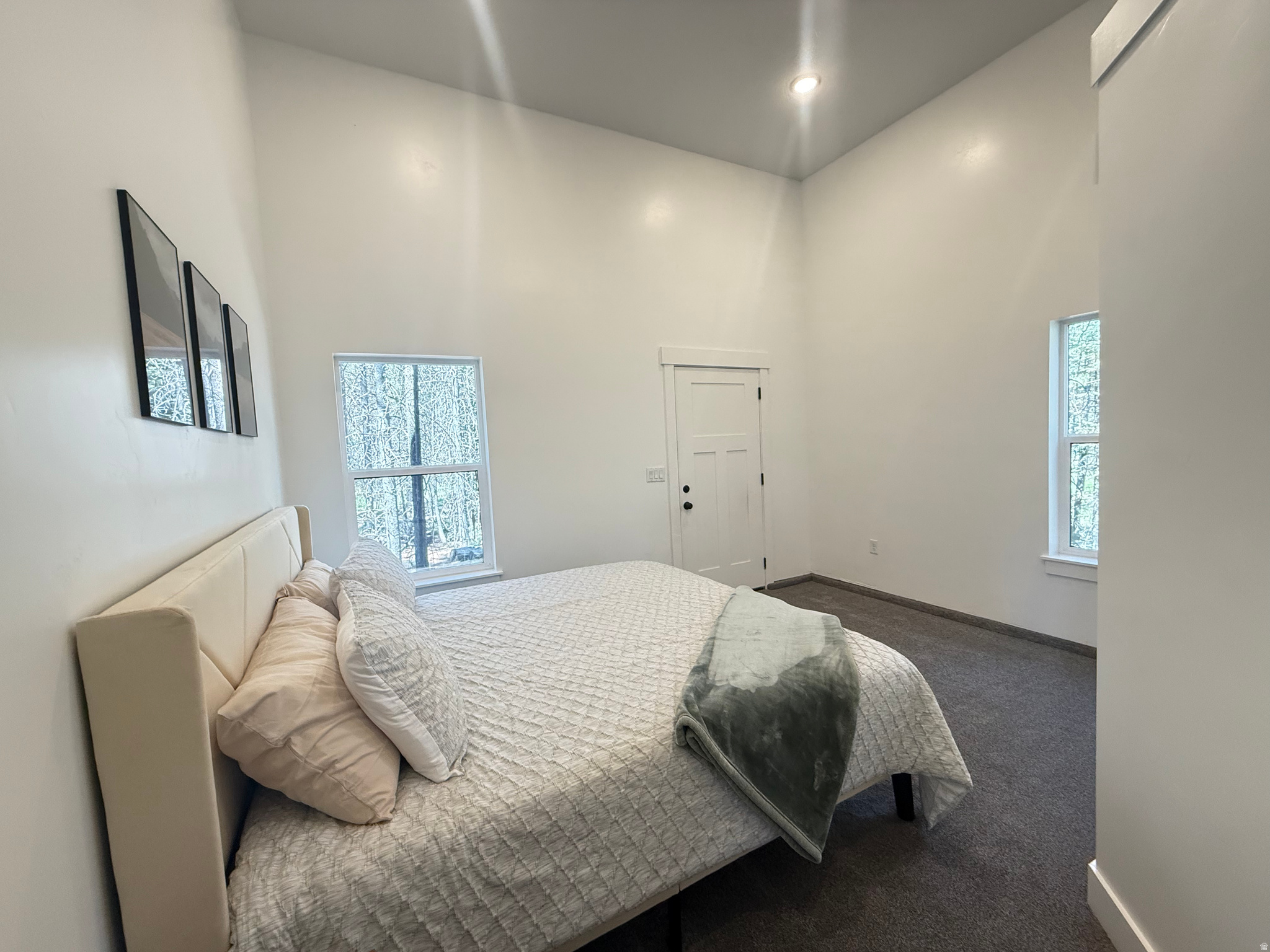 SILVERHAWK - Residential