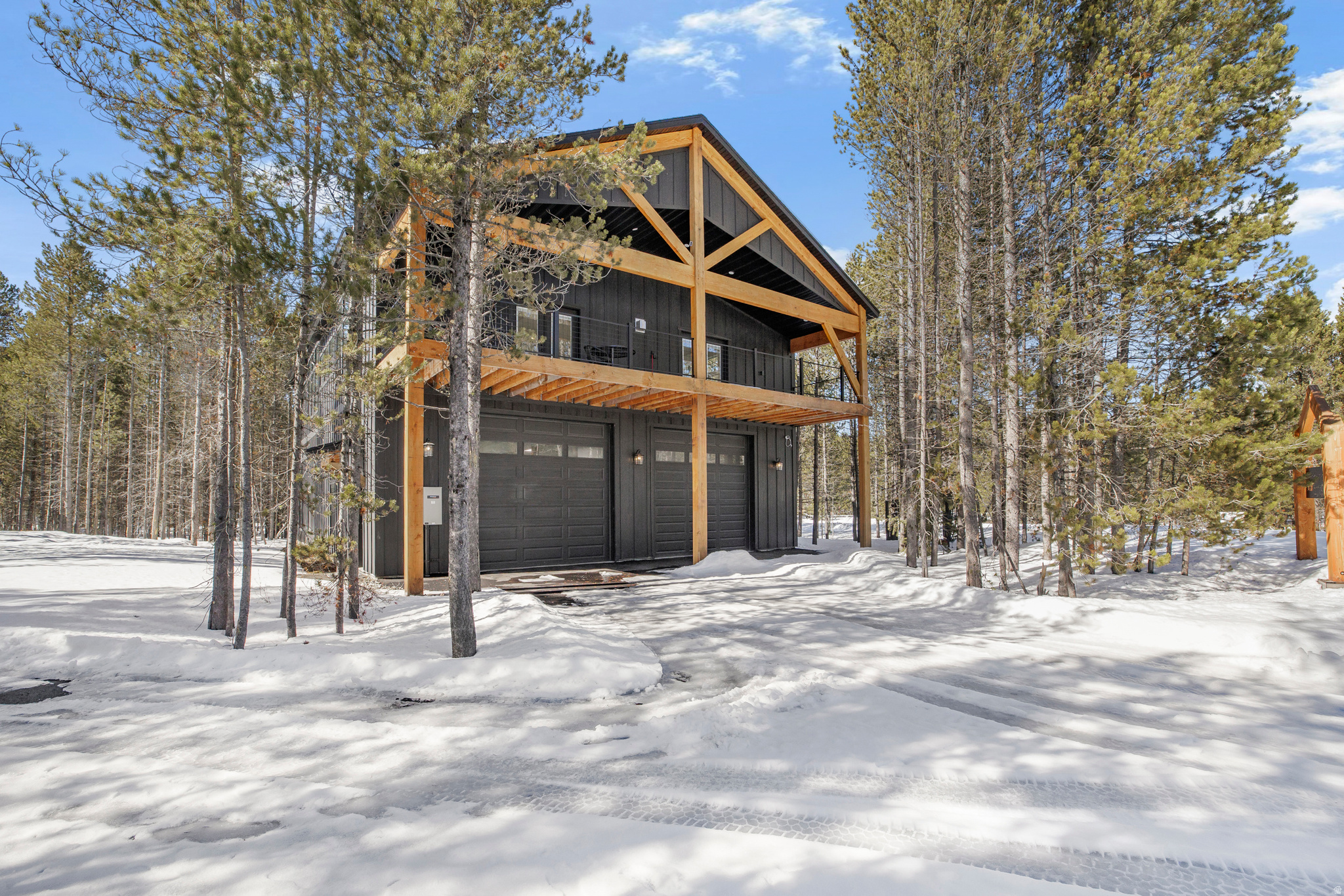 SILVERHAWK - Residential