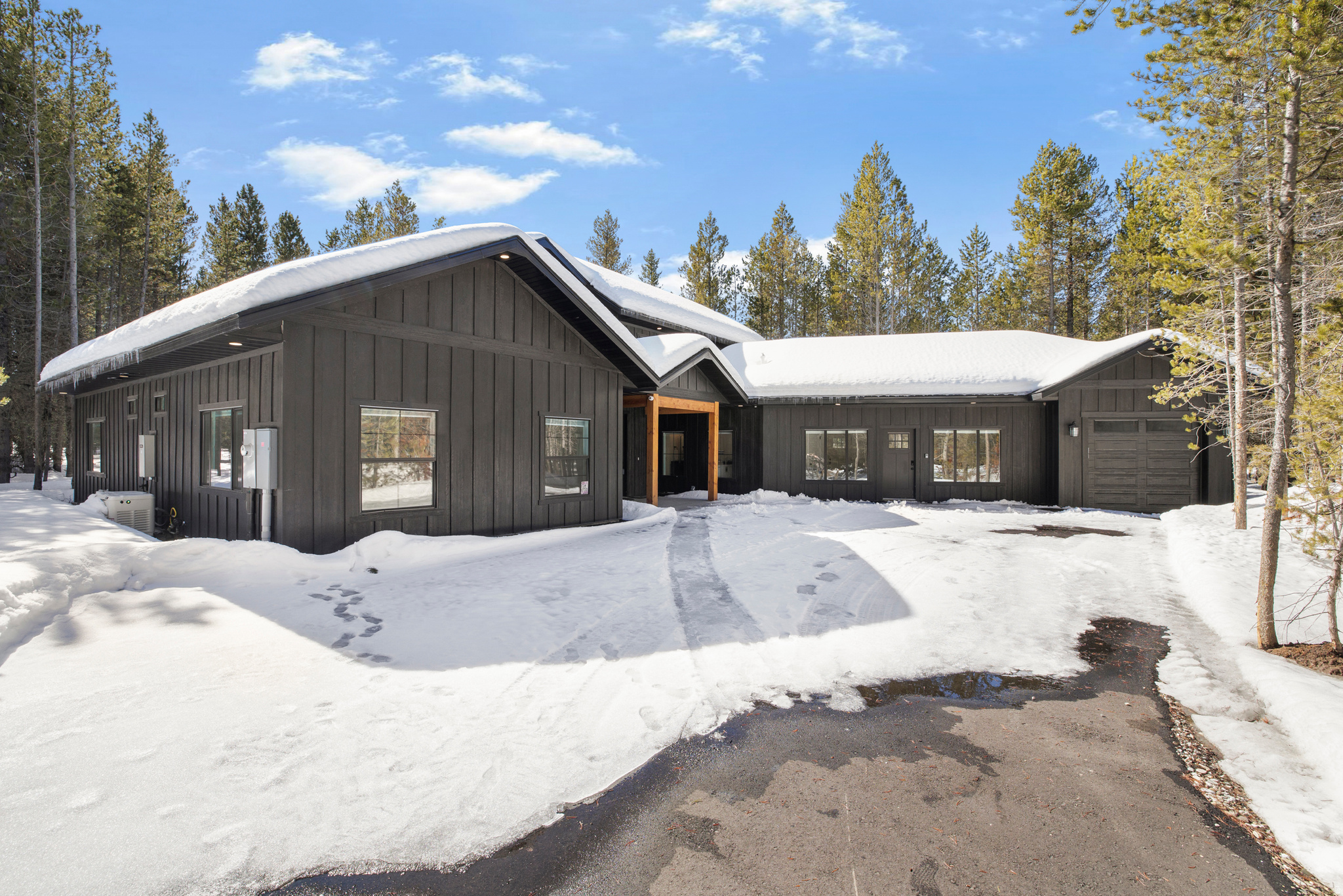 SILVERHAWK - Residential
