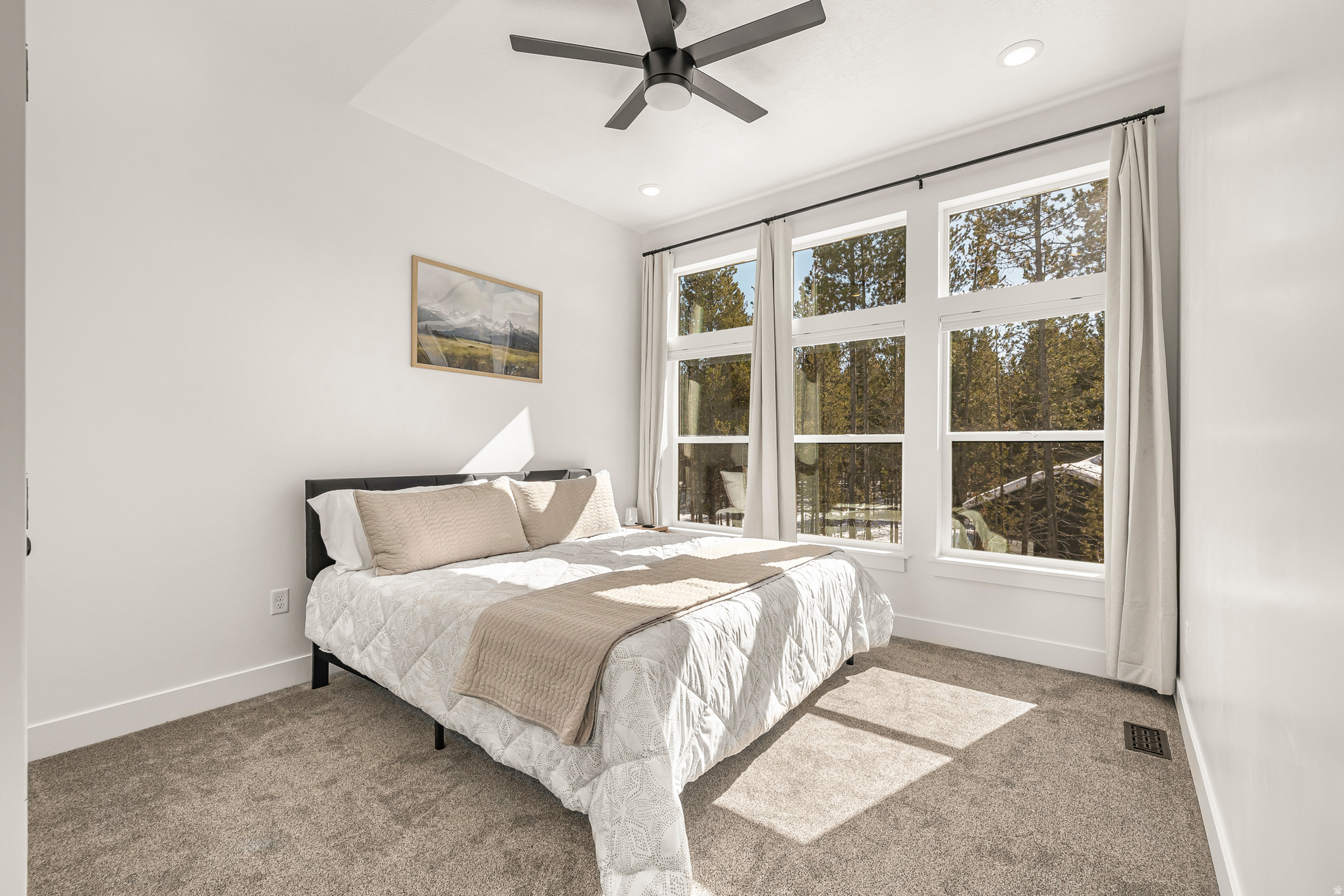 SILVERHAWK - Residential