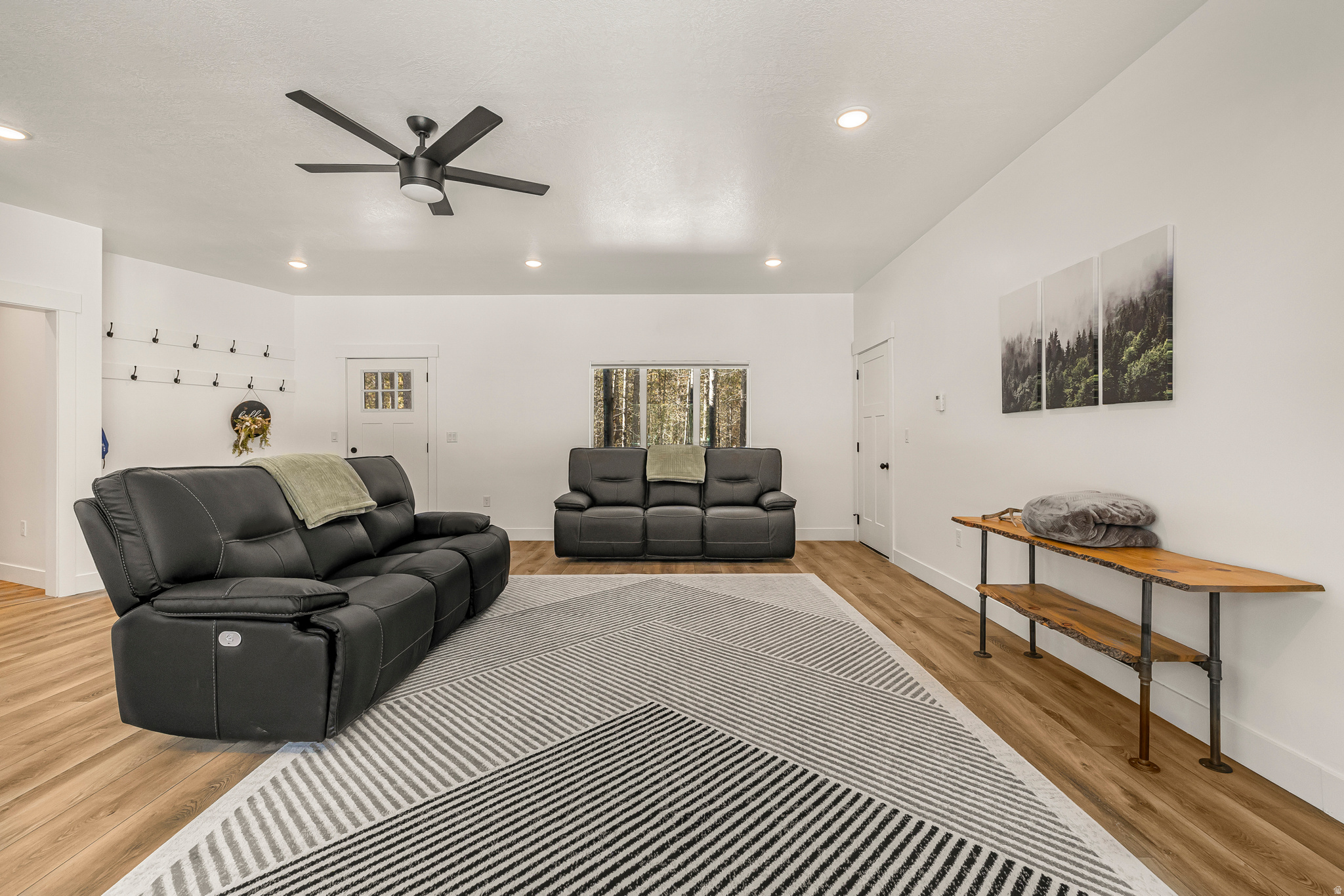 SILVERHAWK - Residential