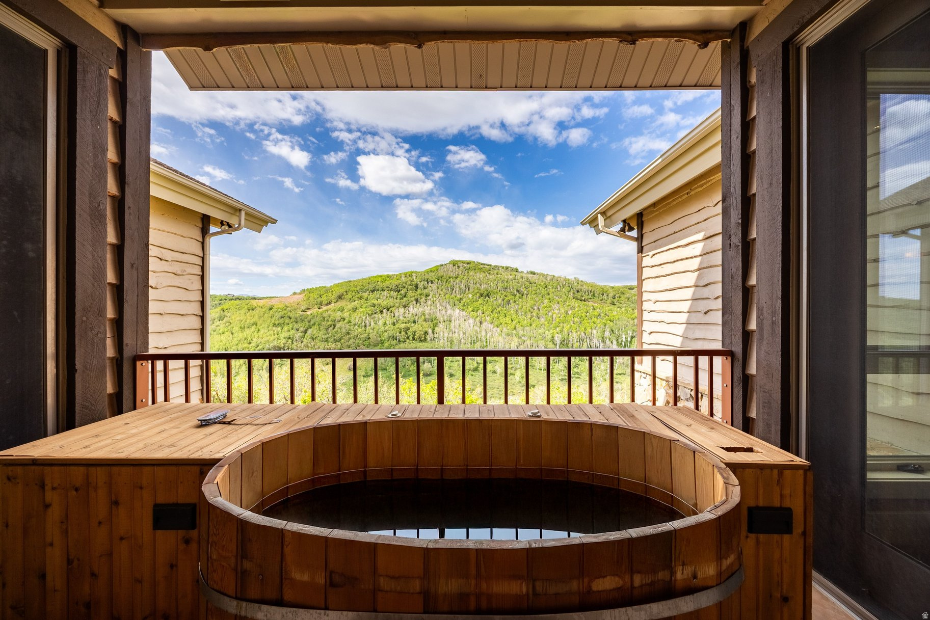 TOLLGATE - Residential