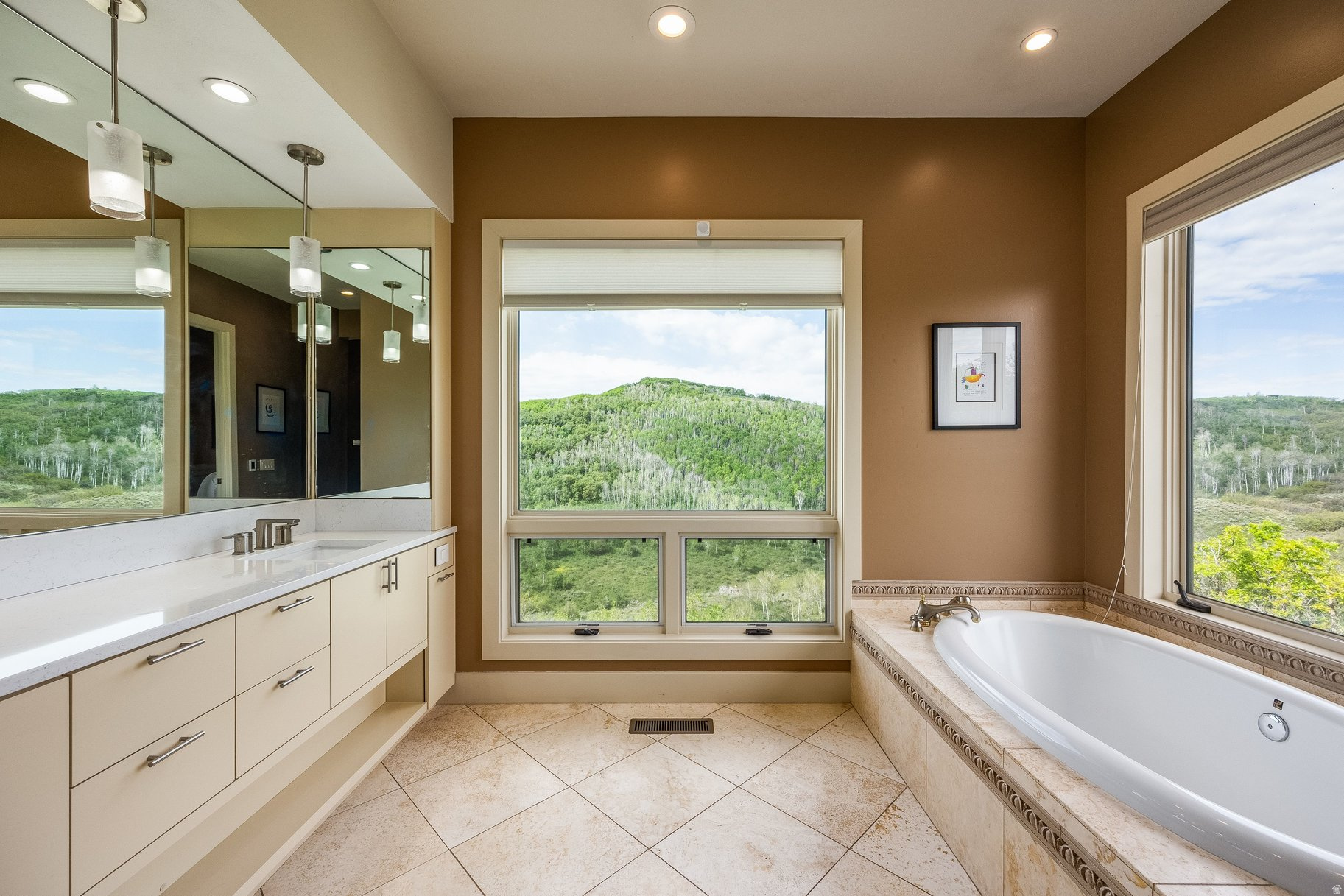 TOLLGATE - Residential