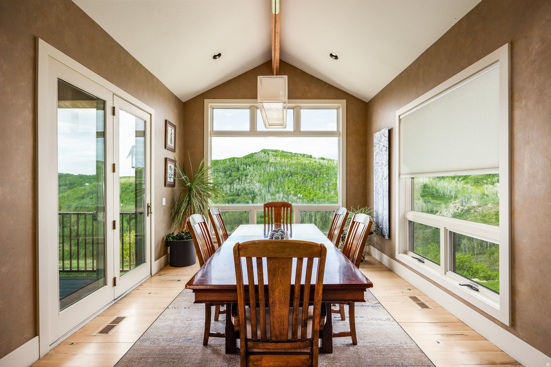 TOLLGATE - Residential