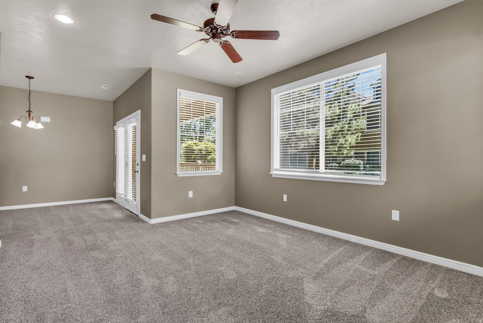 PEMBERLEY @ ROBINSONS GROVE CONDO - Residential