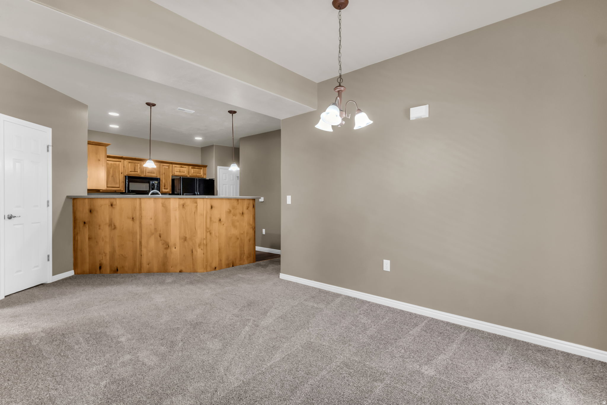 PEMBERLEY @ ROBINSONS GROVE CONDO - Residential