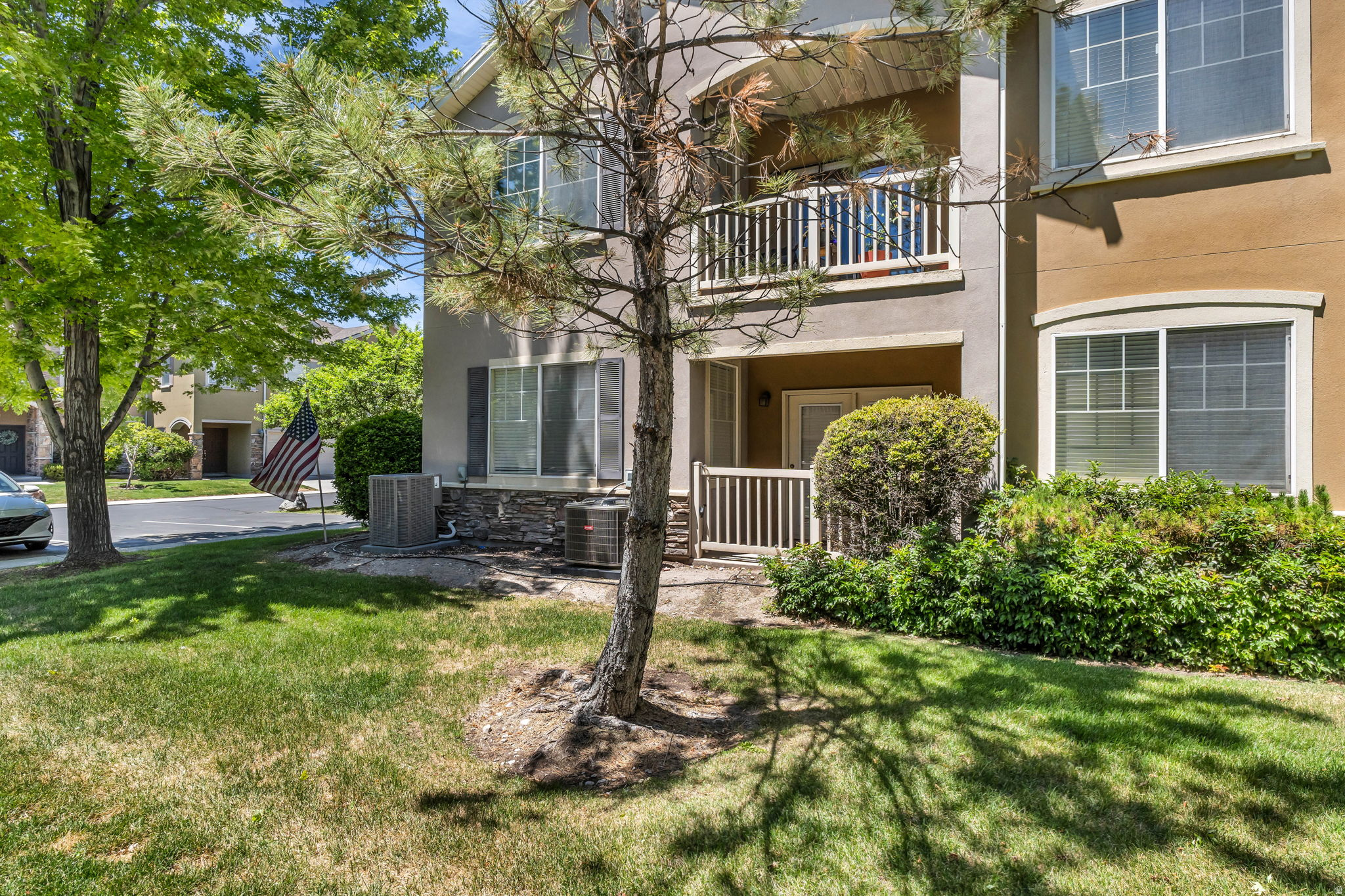 PEMBERLEY @ ROBINSONS GROVE CONDO - Residential