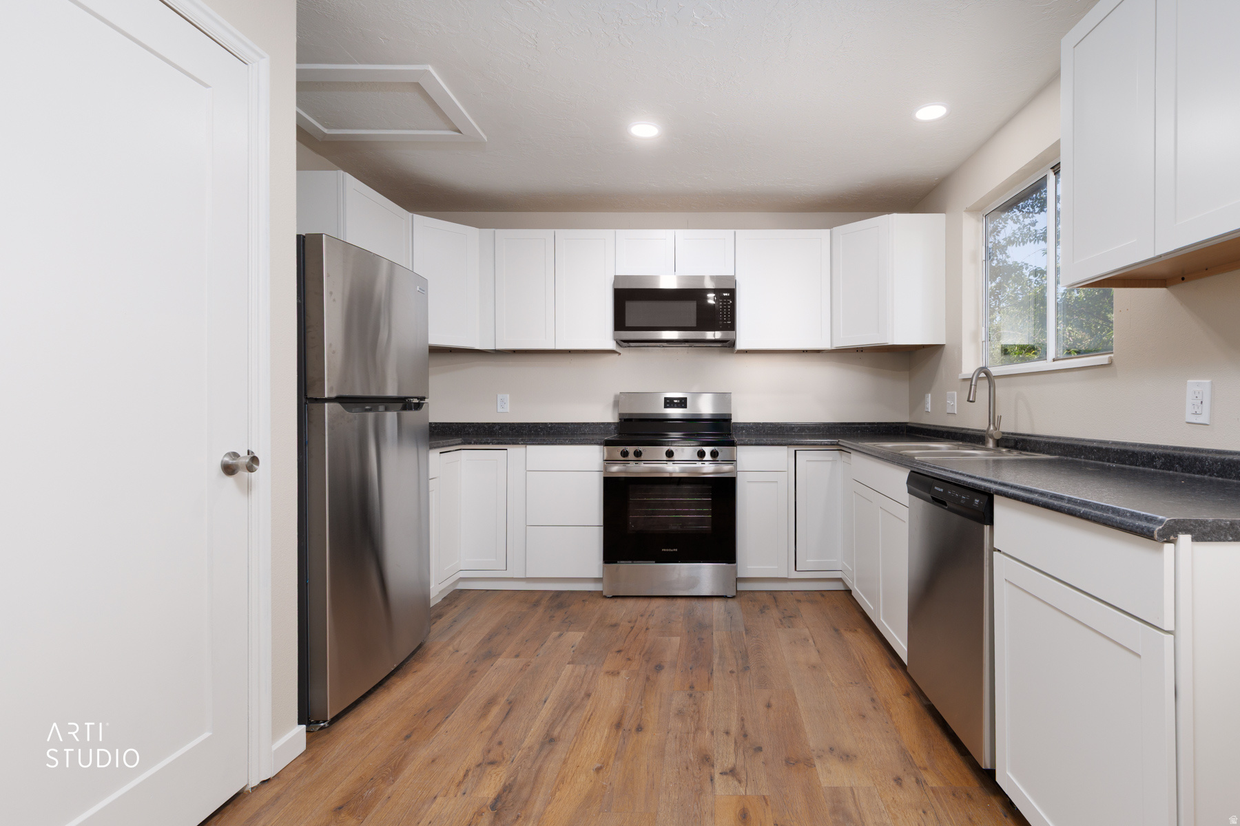 WESTPOINTE PLAT B - Residential