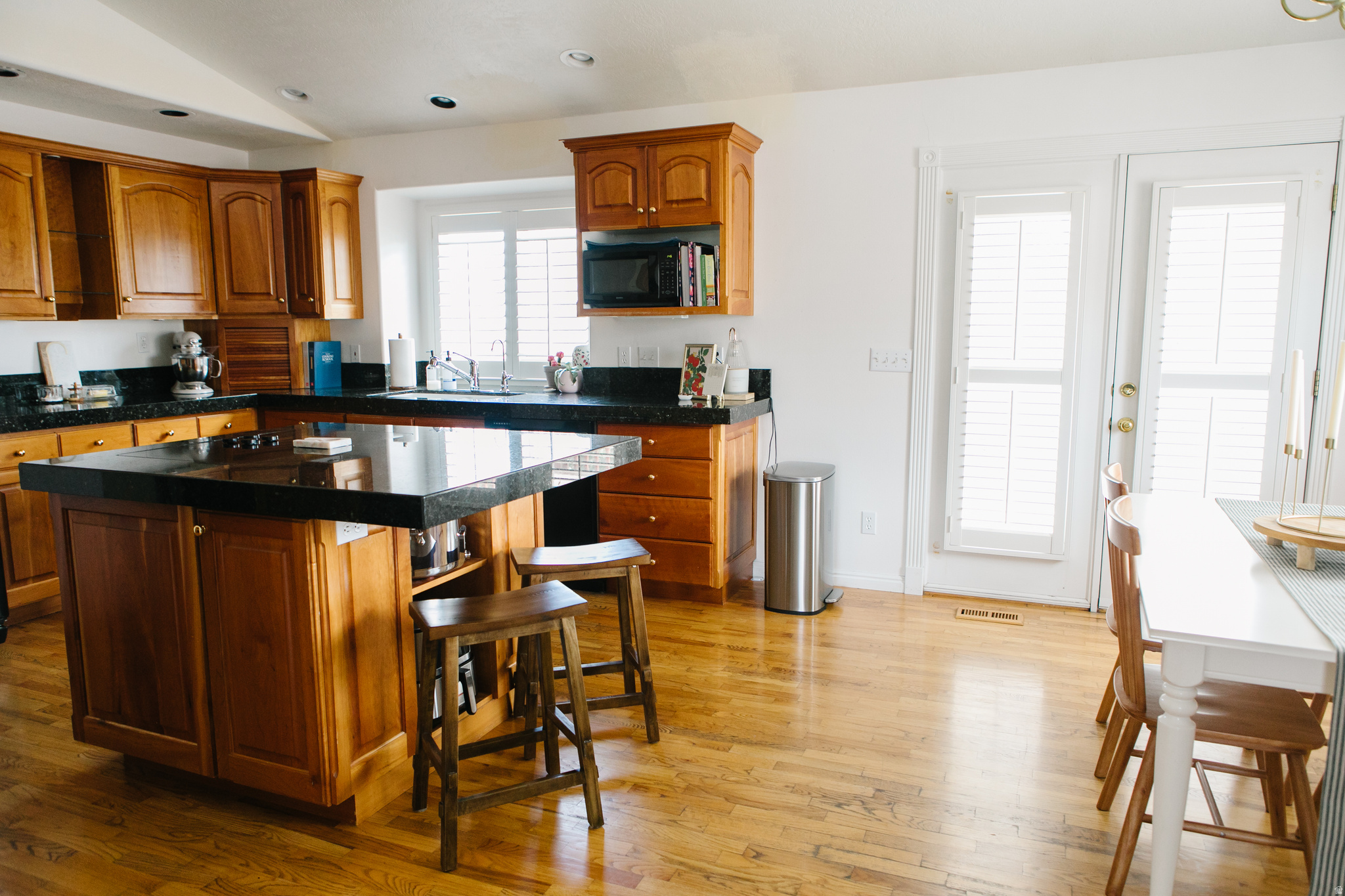 RIDGEVIEW - Residential