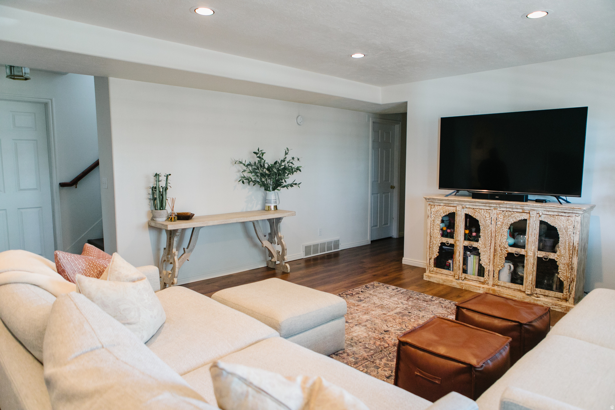 RIDGEVIEW - Residential
