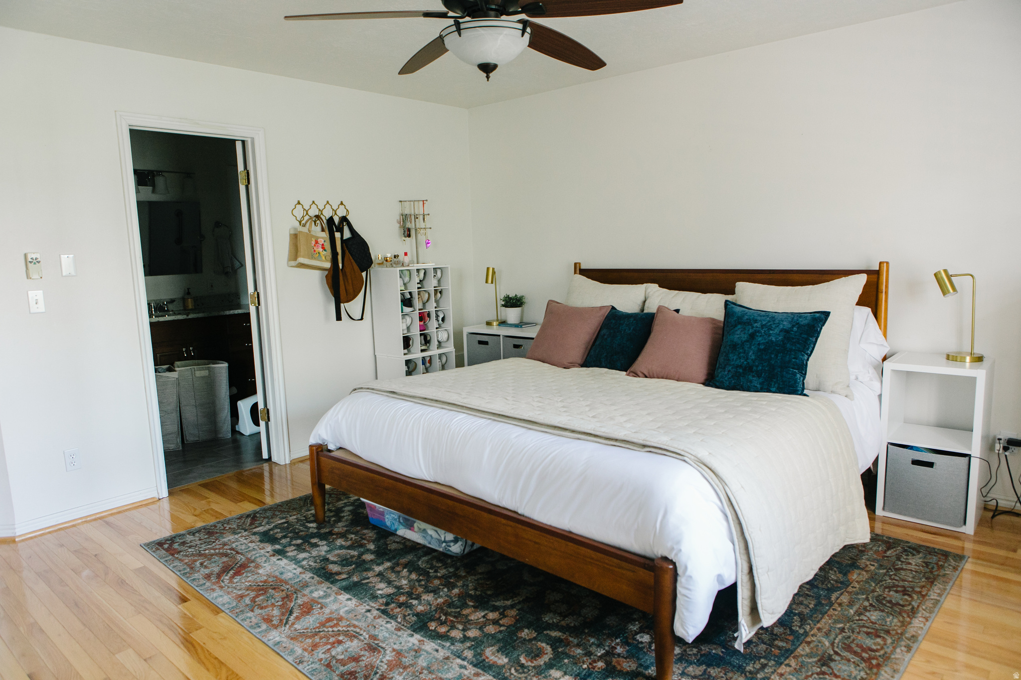 RIDGEVIEW - Residential
